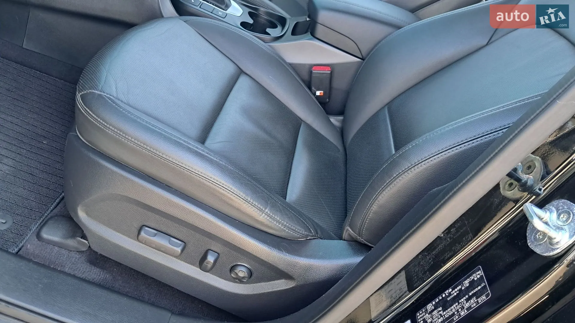 2016 Hyundai Santa Fe - мініатюра 19
