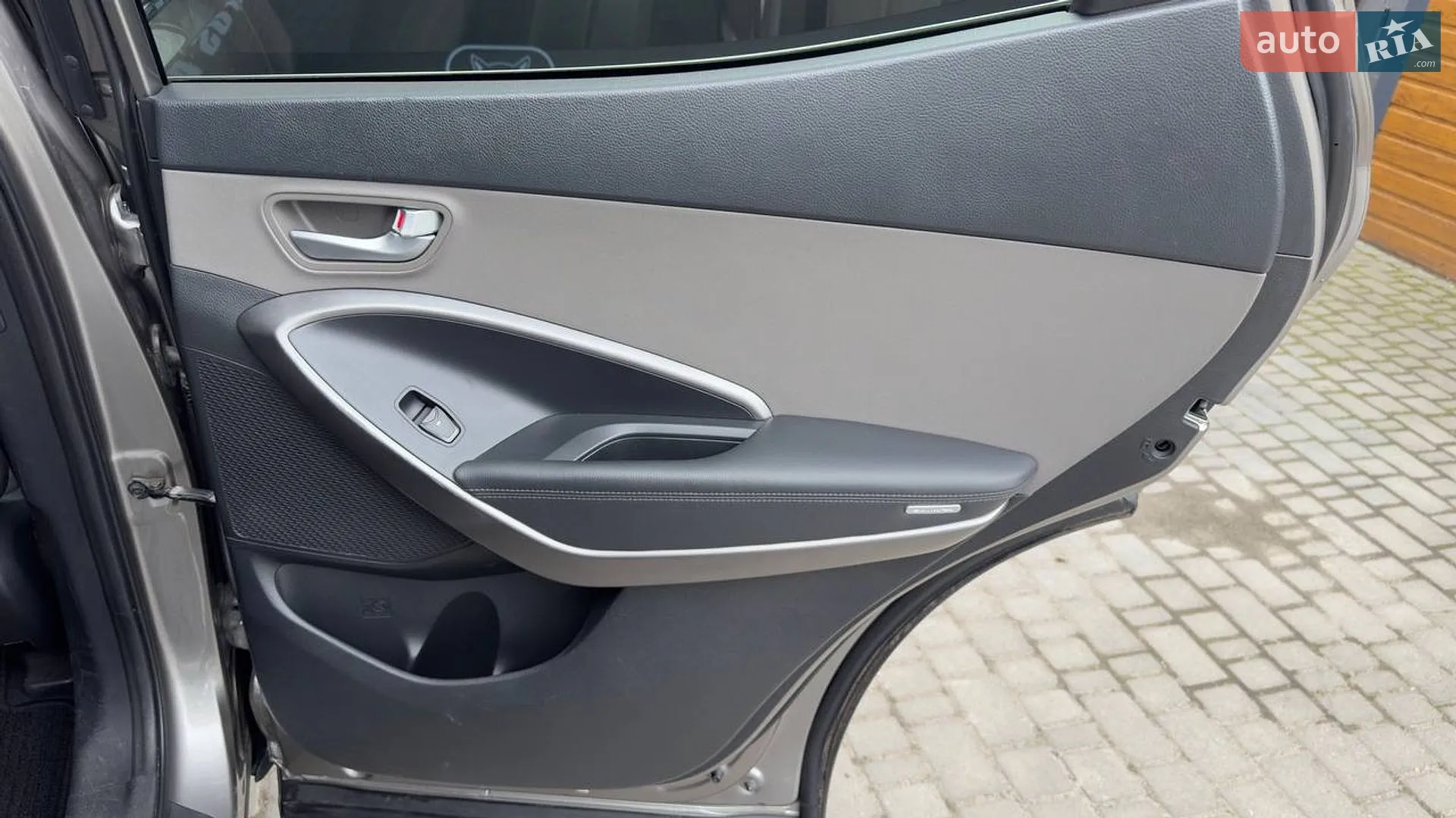 2016 Hyundai Santa Fe - мініатюра 32