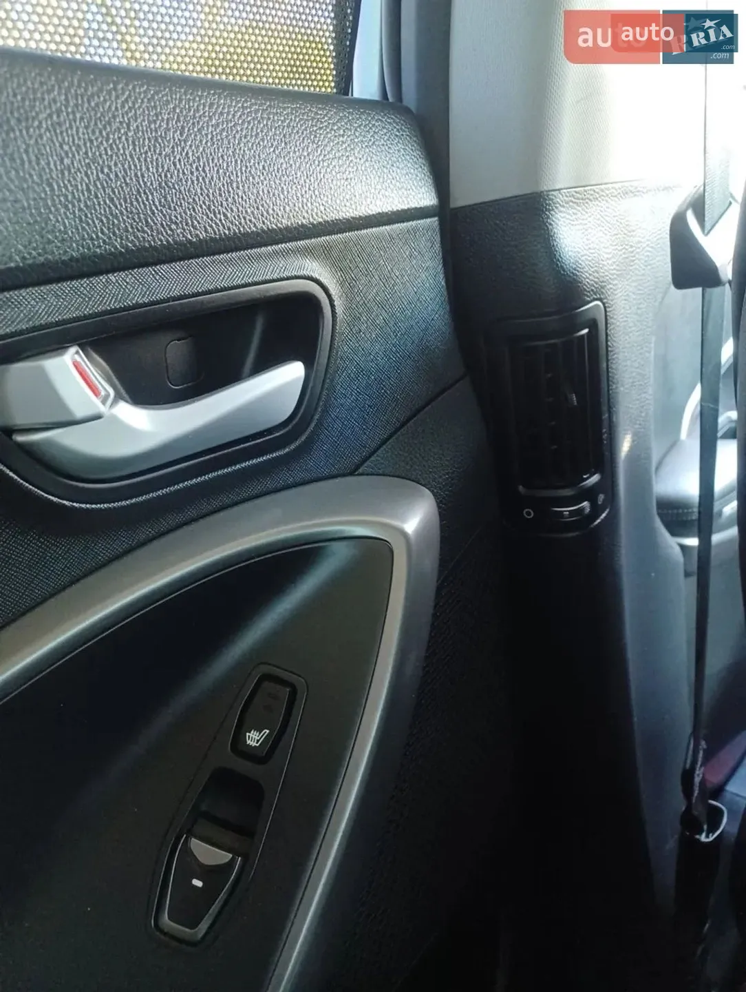 2014 Hyundai Santa Fe - мініатюра 35