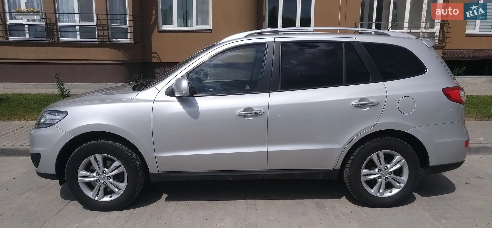2010 Hyundai Santa Fe - фото 1