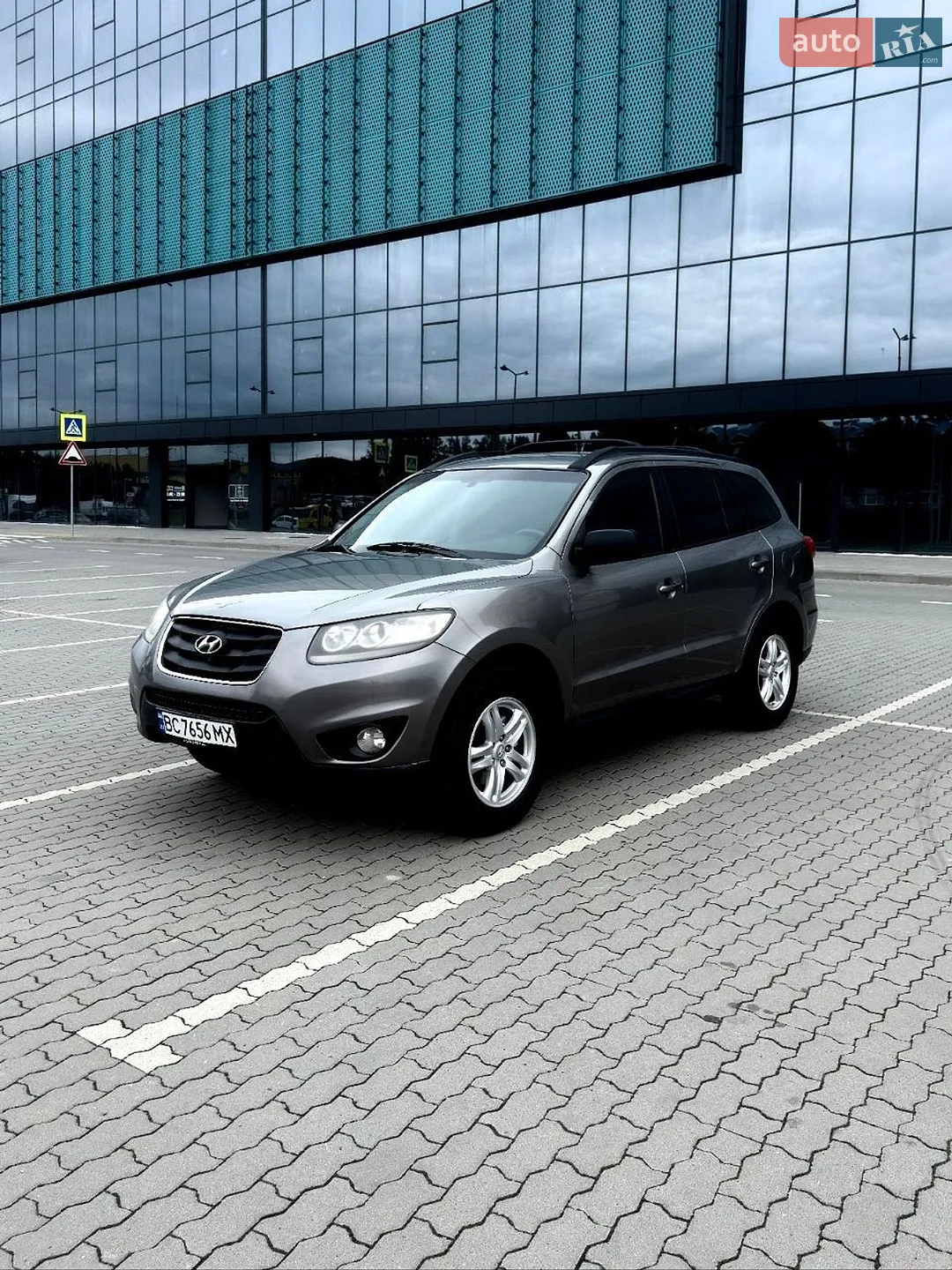 2010 Hyundai Santa Fe - мініатюра 12