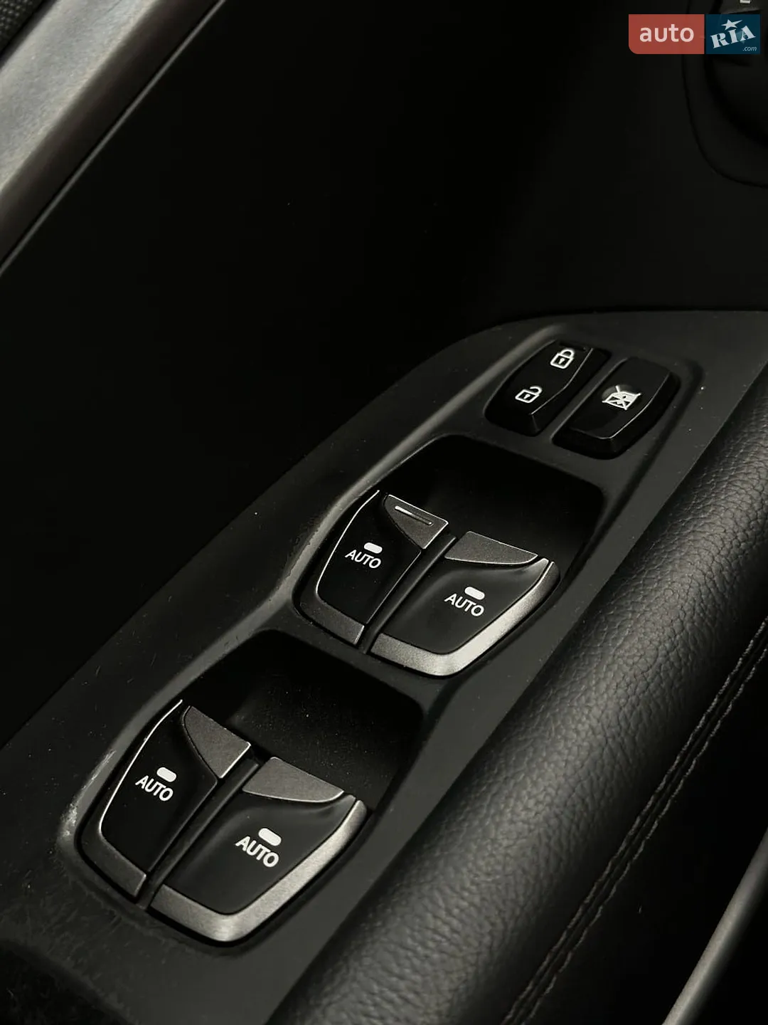 2014 Hyundai Santa Fe - мініатюра 26