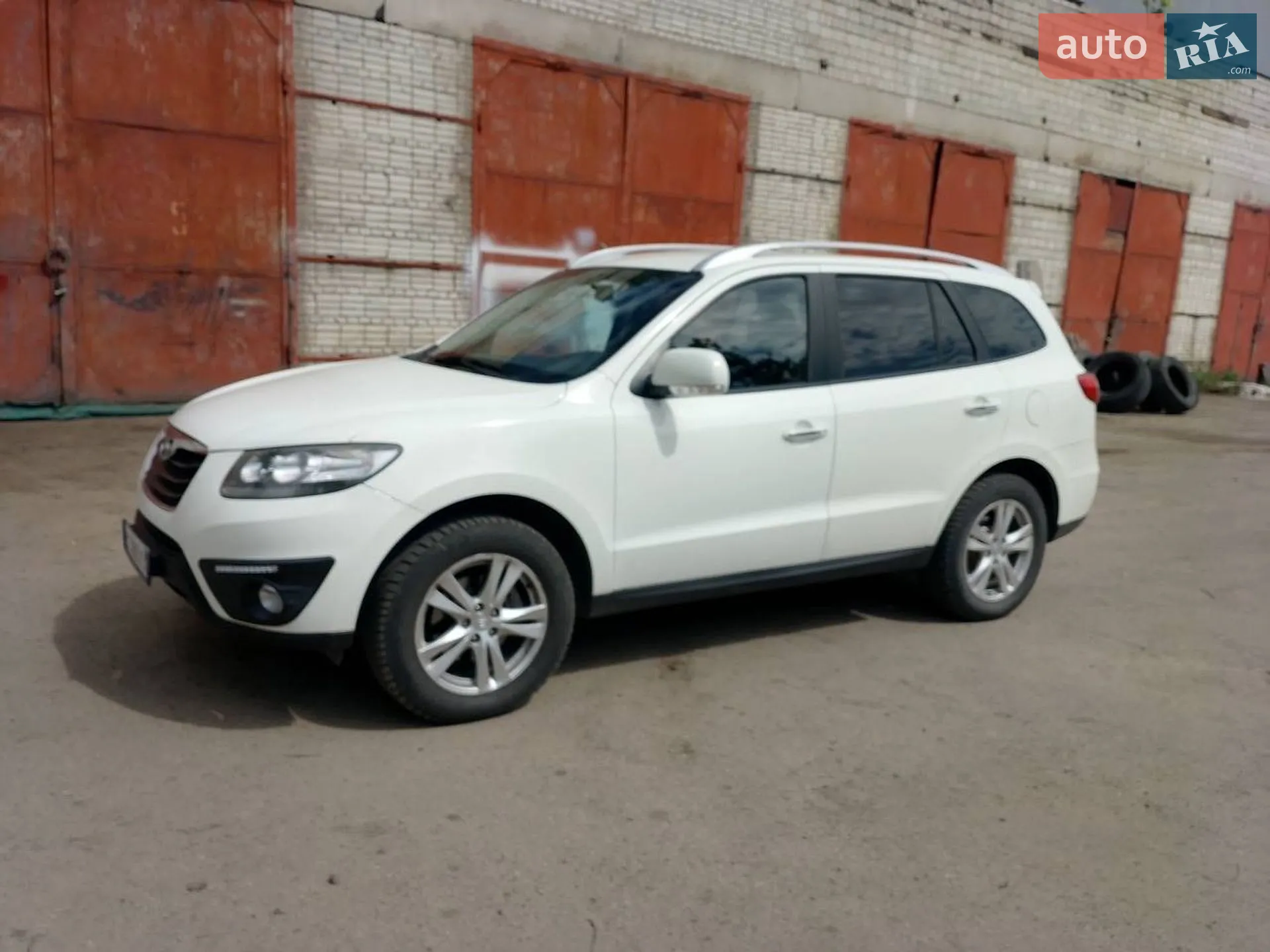 2010 Hyundai Santa Fe - мініатюра 9