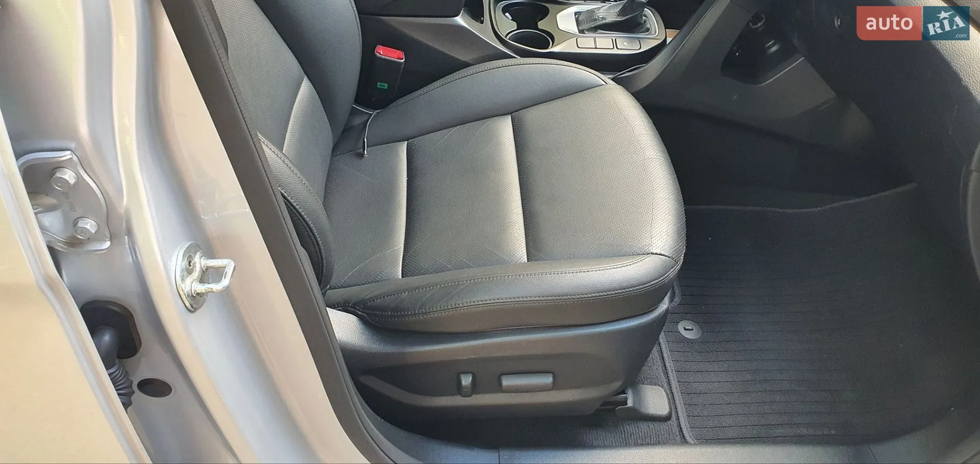 2016 Hyundai Santa Fe - мініатюра 26