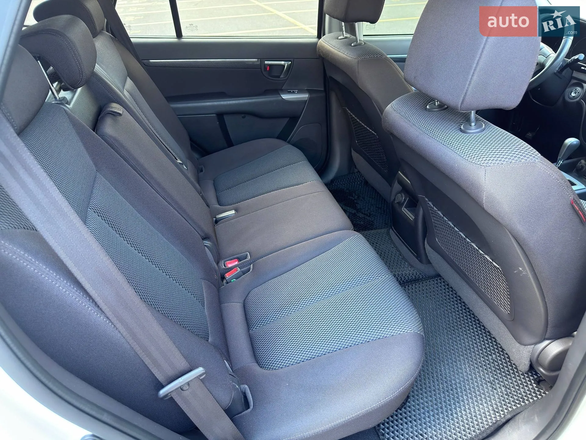 2010 Hyundai Santa Fe - мініатюра 24