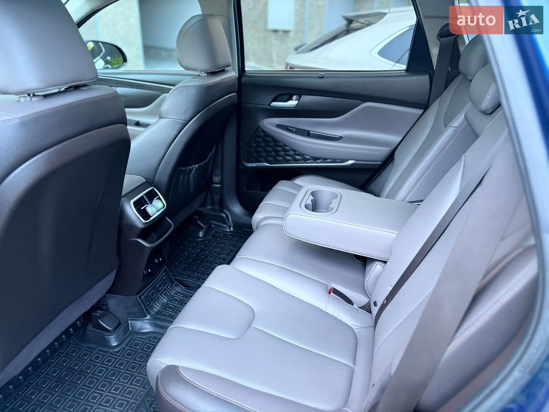 2020 Hyundai Santa Fe - мініатюра 18