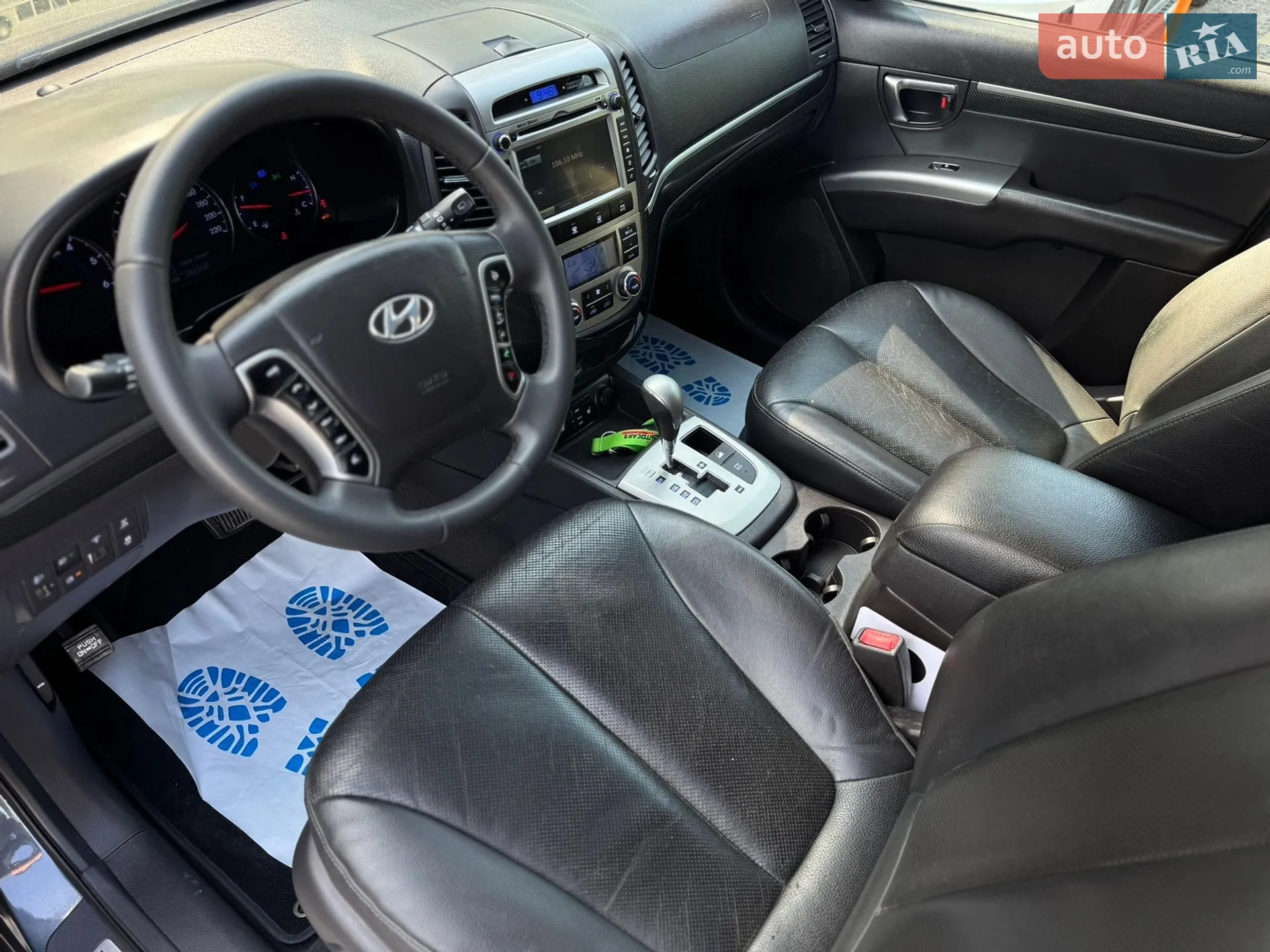 2011 Hyundai Santa Fe - мініатюра 16