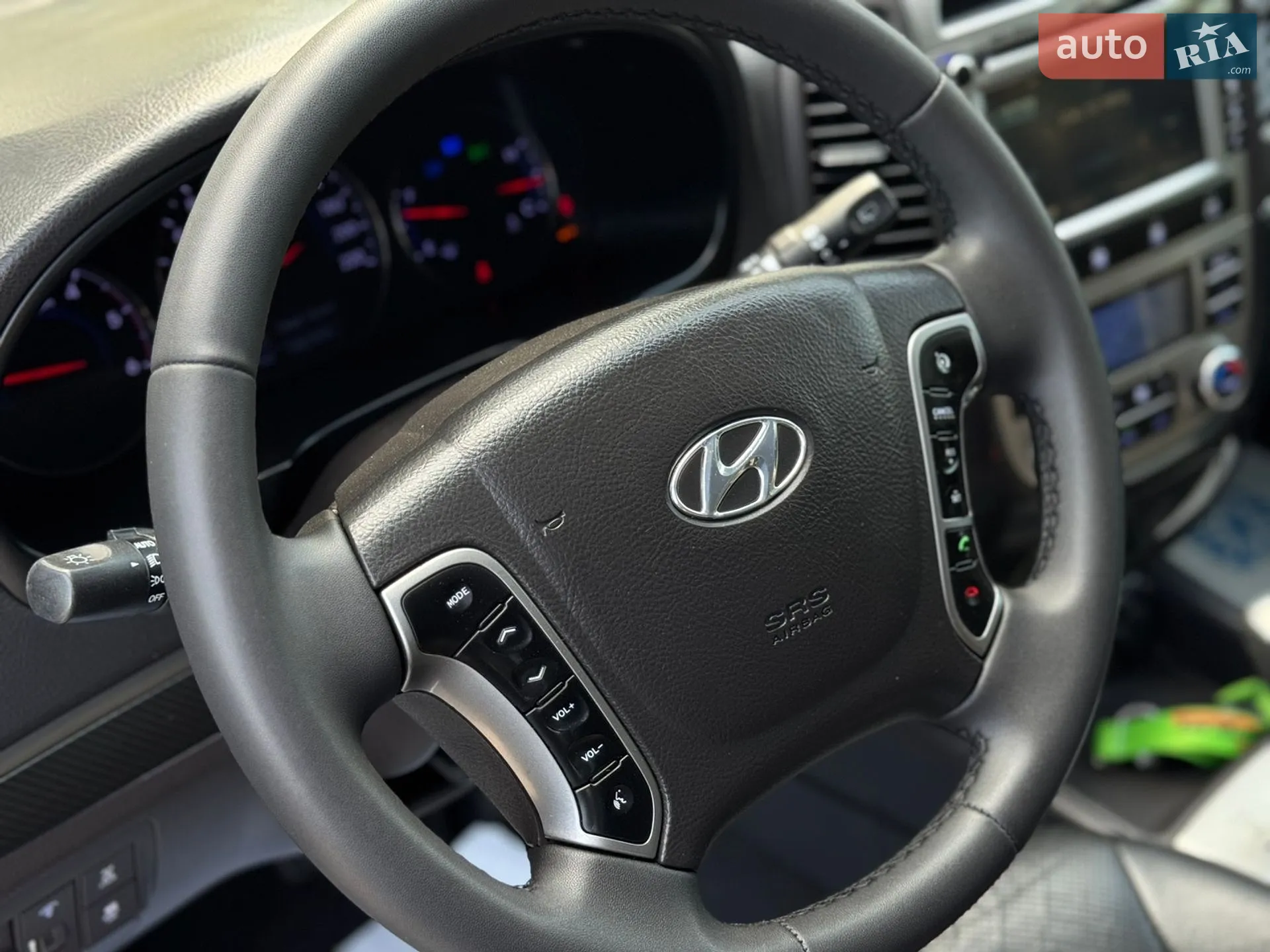 2011 Hyundai Santa Fe - мініатюра 21