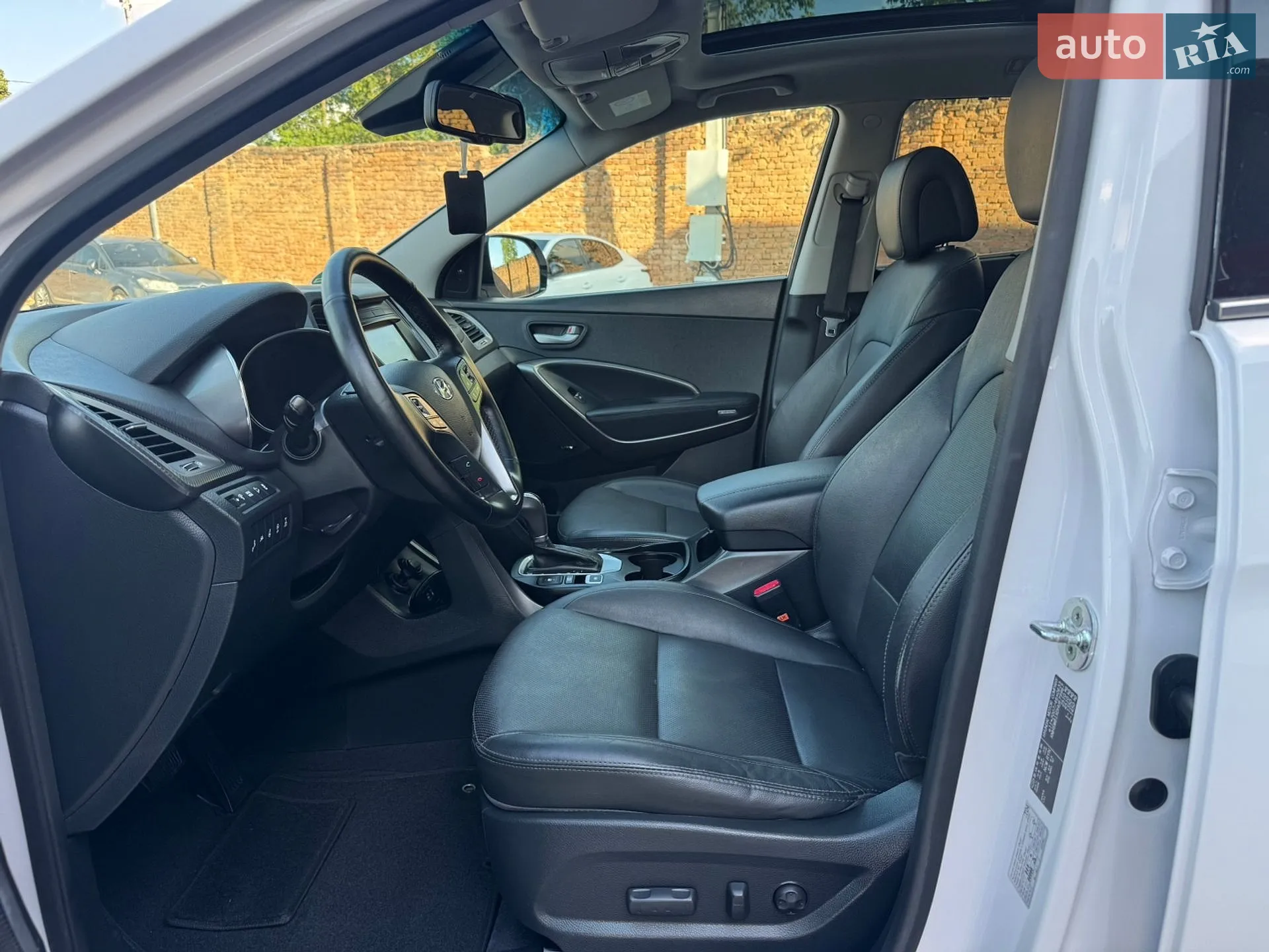 2016 Hyundai Santa Fe - мініатюра 16