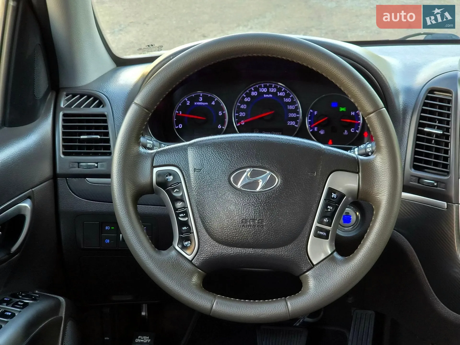 2010 Hyundai Santa Fe - мініатюра 51
