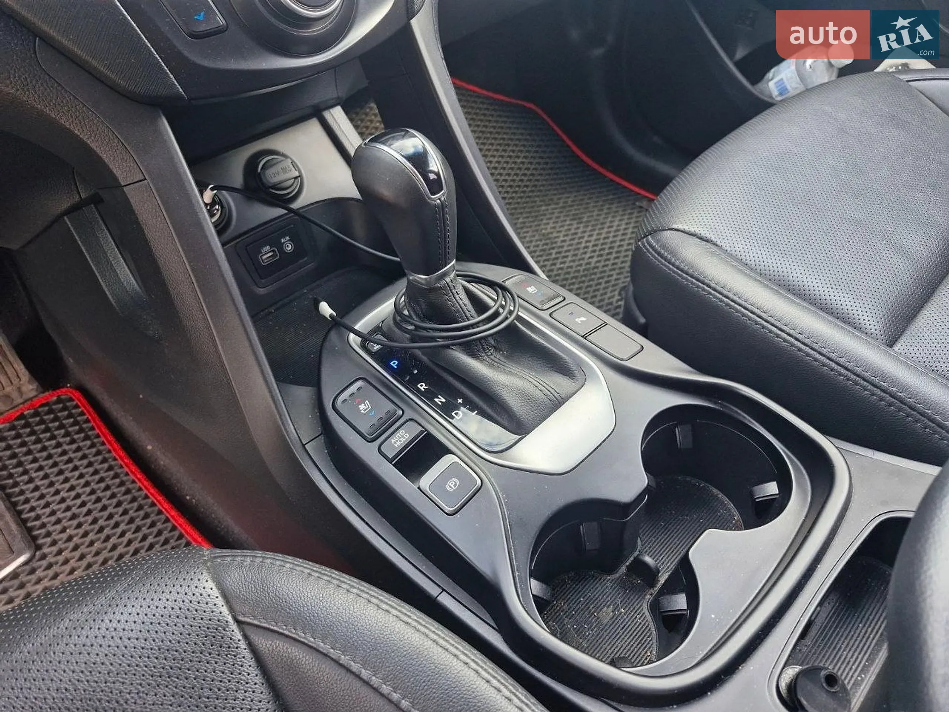 2016 Hyundai Santa Fe - мініатюра 28