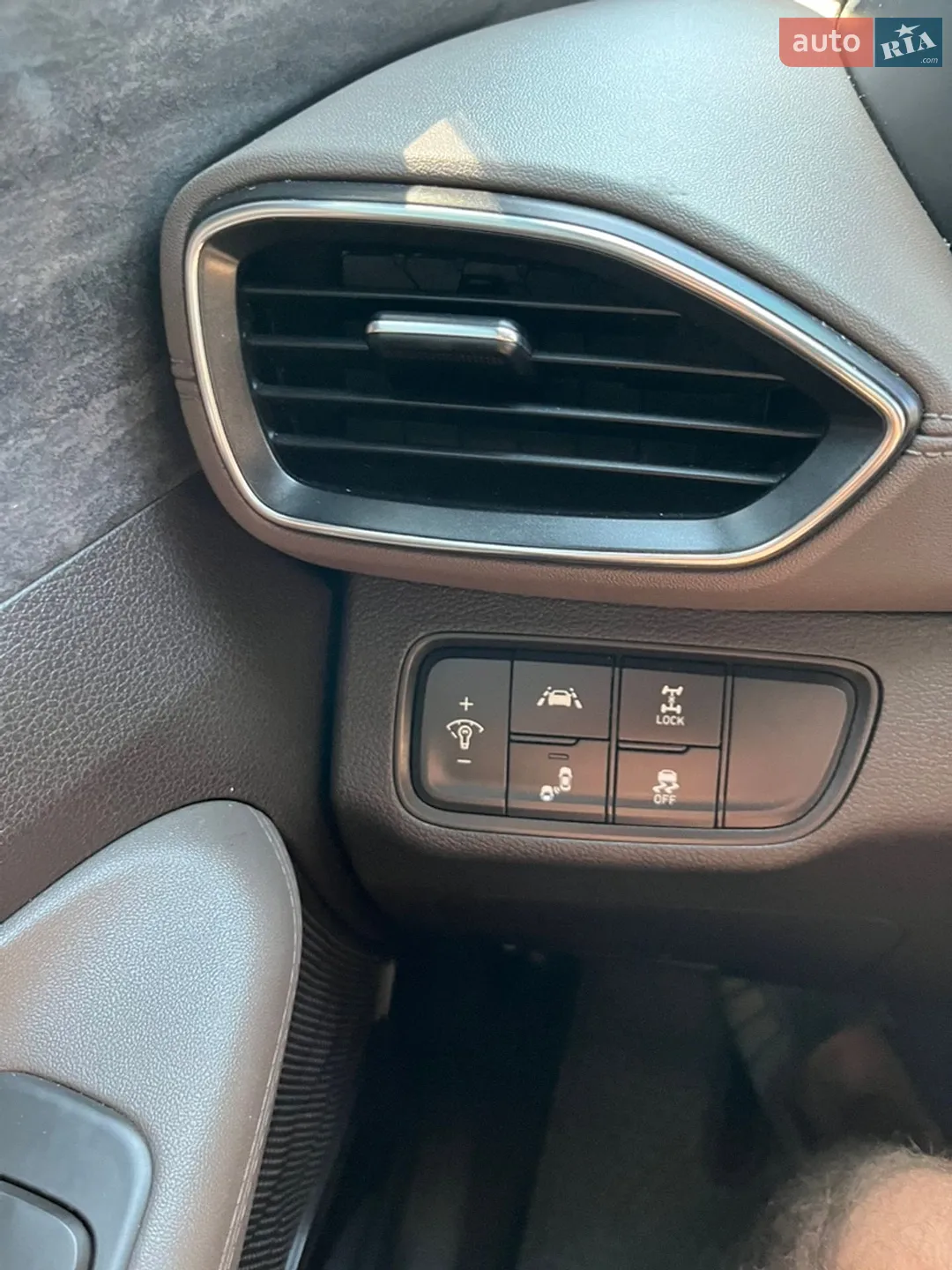 2018 Hyundai Santa Fe - мініатюра 20