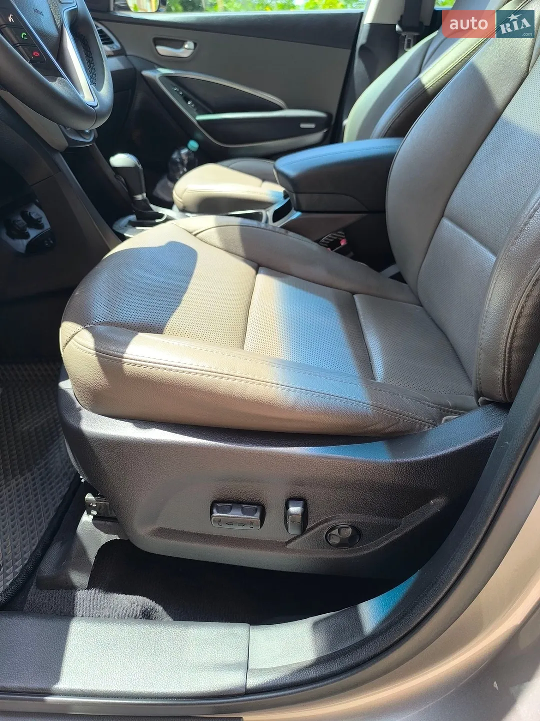 2016 Hyundai Santa Fe - мініатюра 20