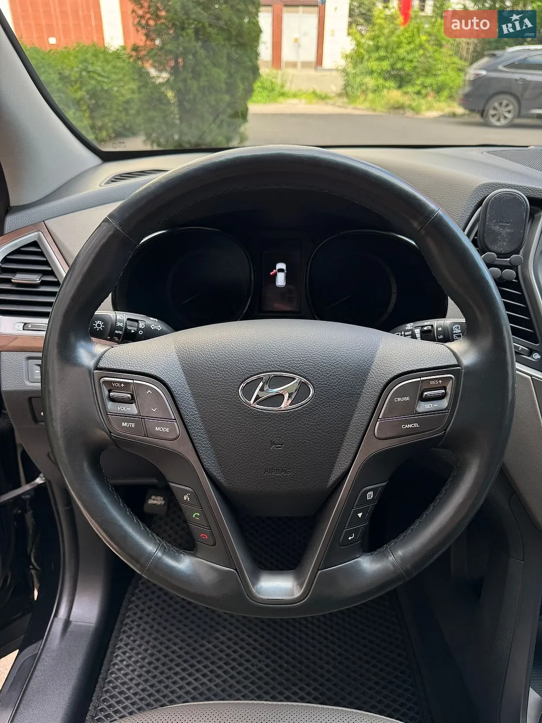 2017 Hyundai Santa Fe - мініатюра 15