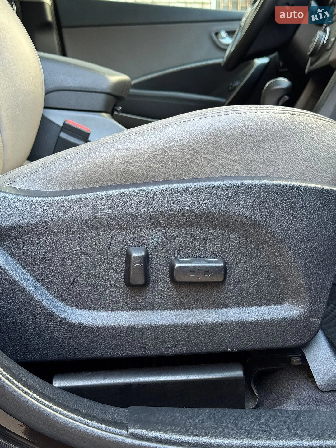 2017 Hyundai Santa Fe - мініатюра 32