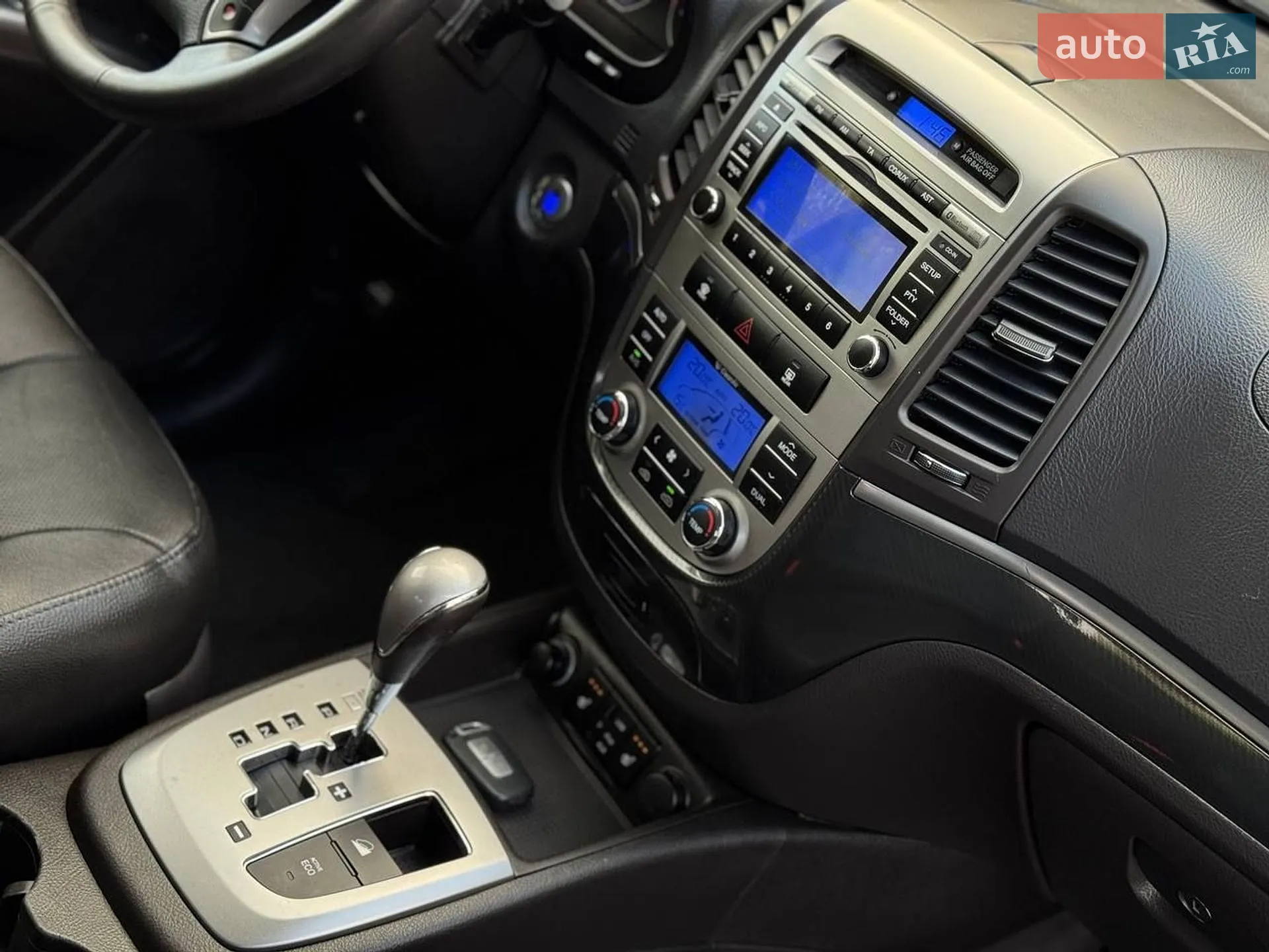 2012 Hyundai Santa Fe - мініатюра 28