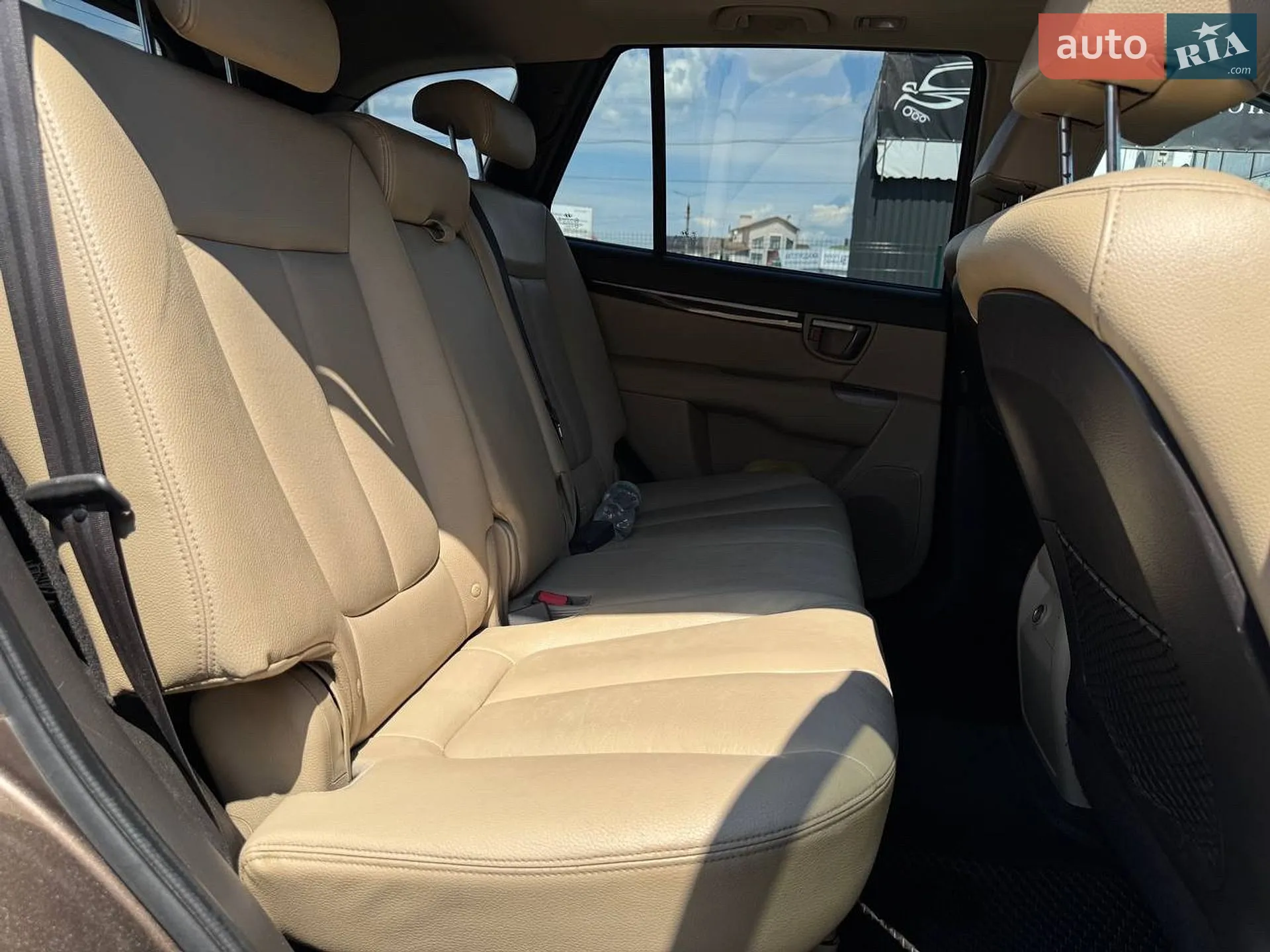 2011 Hyundai Santa Fe - мініатюра 22