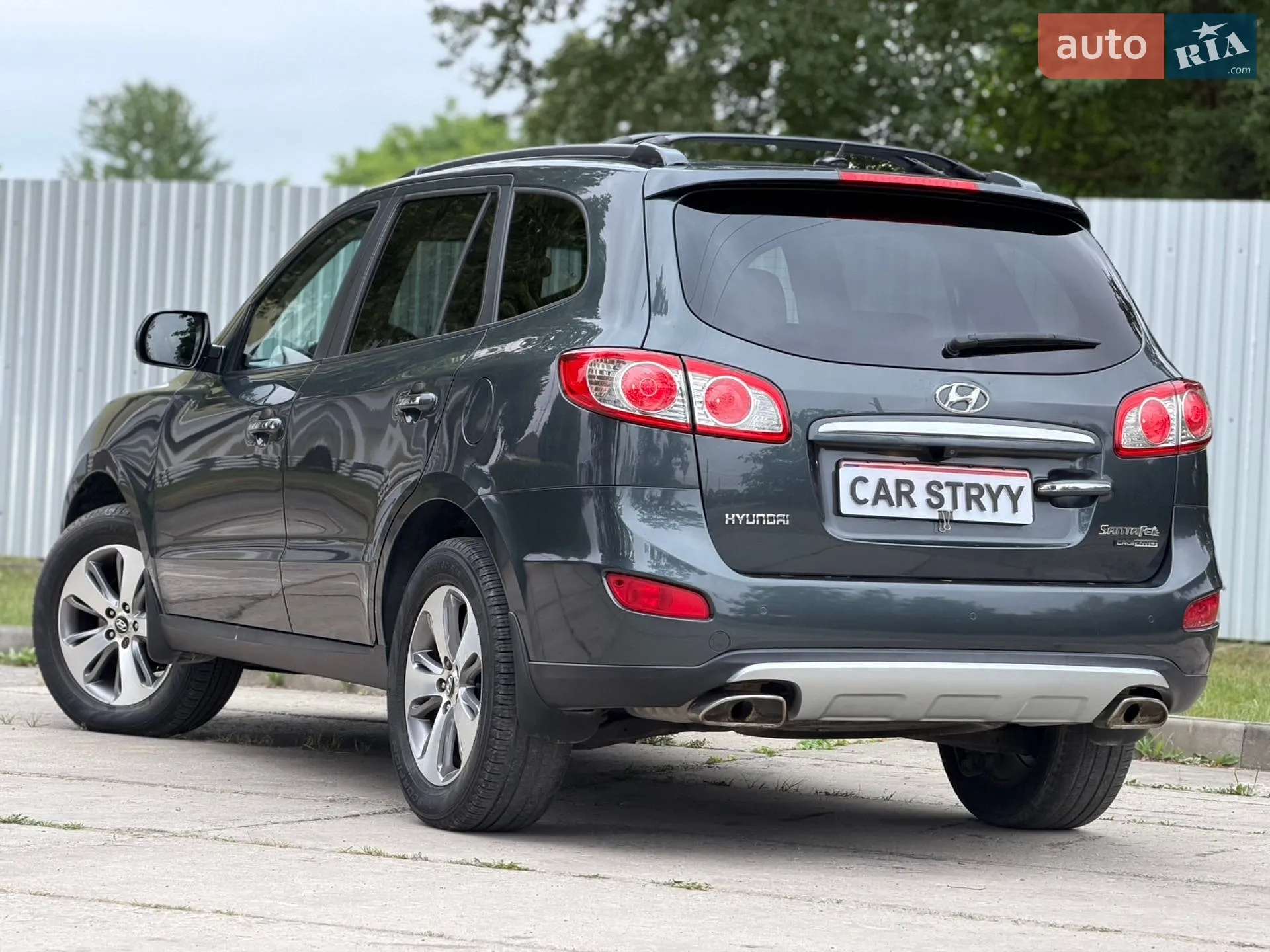 2011 Hyundai Santa Fe - мініатюра 17
