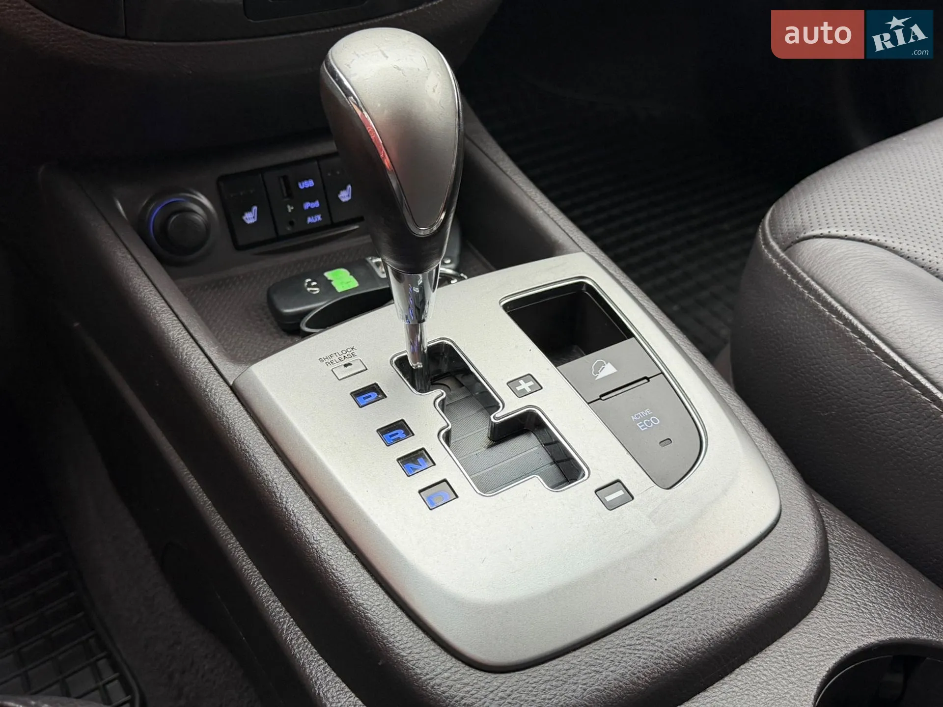 2011 Hyundai Santa Fe - мініатюра 54