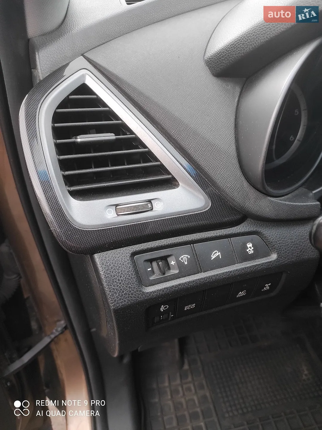 2013 Hyundai Santa Fe - мініатюра 29