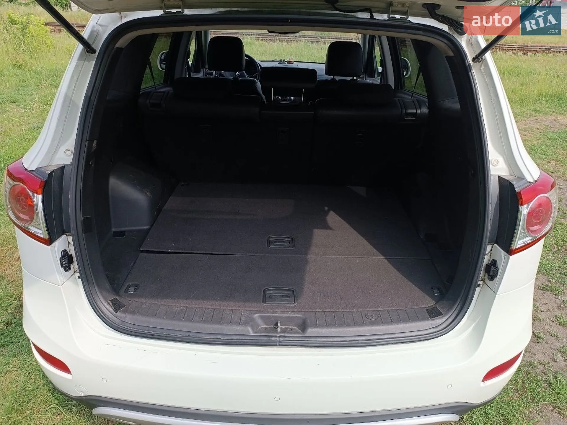 2011 Hyundai Santa Fe - мініатюра 18