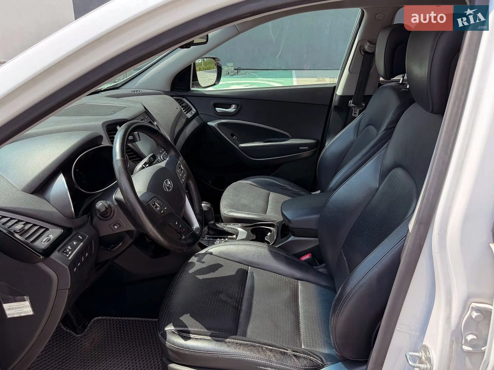 2013 Hyundai Santa Fe - мініатюра 17