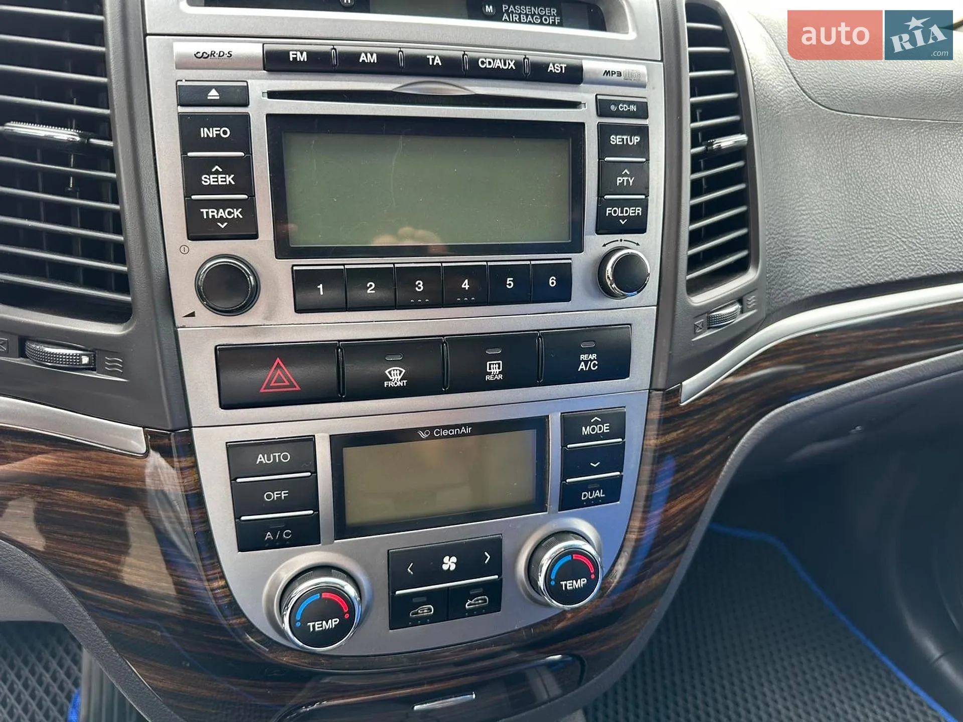 2010 Hyundai Santa Fe - мініатюра 12