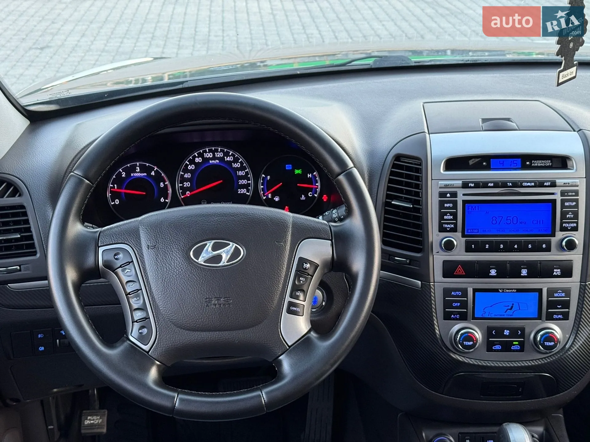 2011 Hyundai Santa Fe - мініатюра 24
