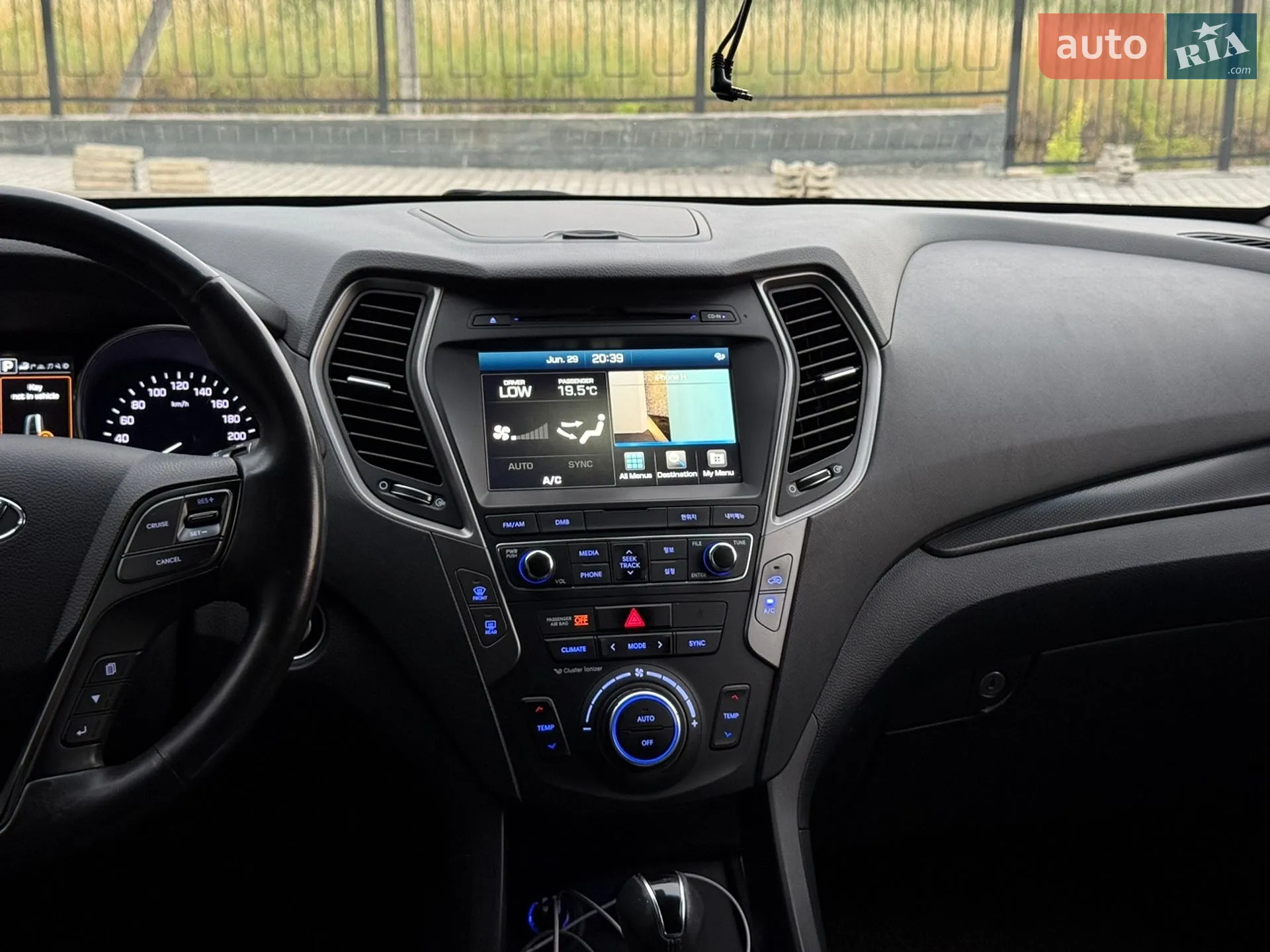 2016 Hyundai Santa Fe - мініатюра 20