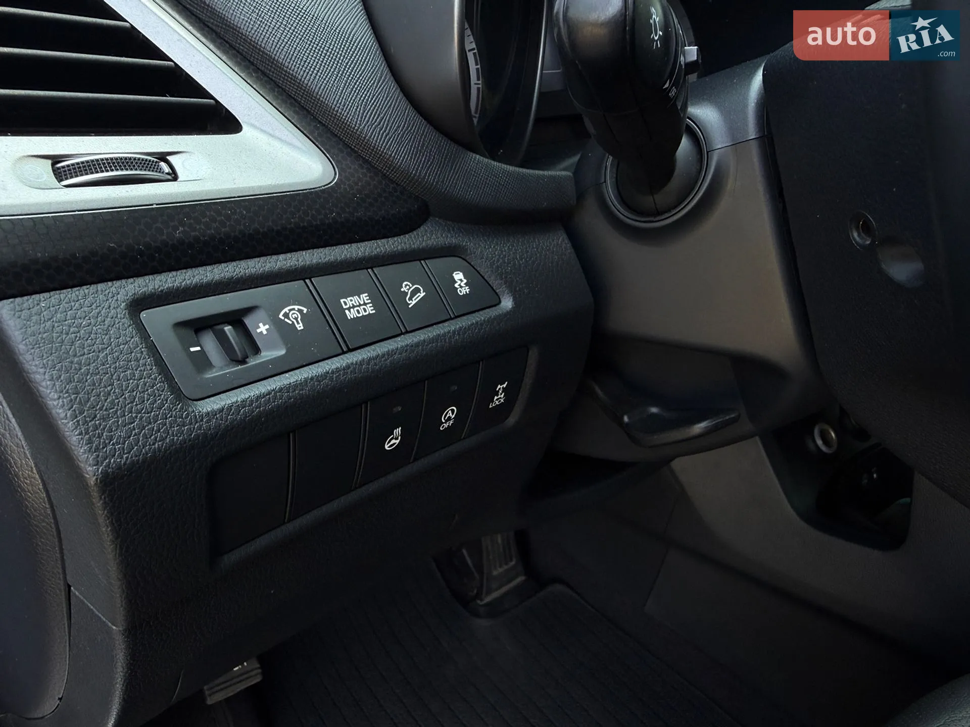 2016 Hyundai Santa Fe - мініатюра 19
