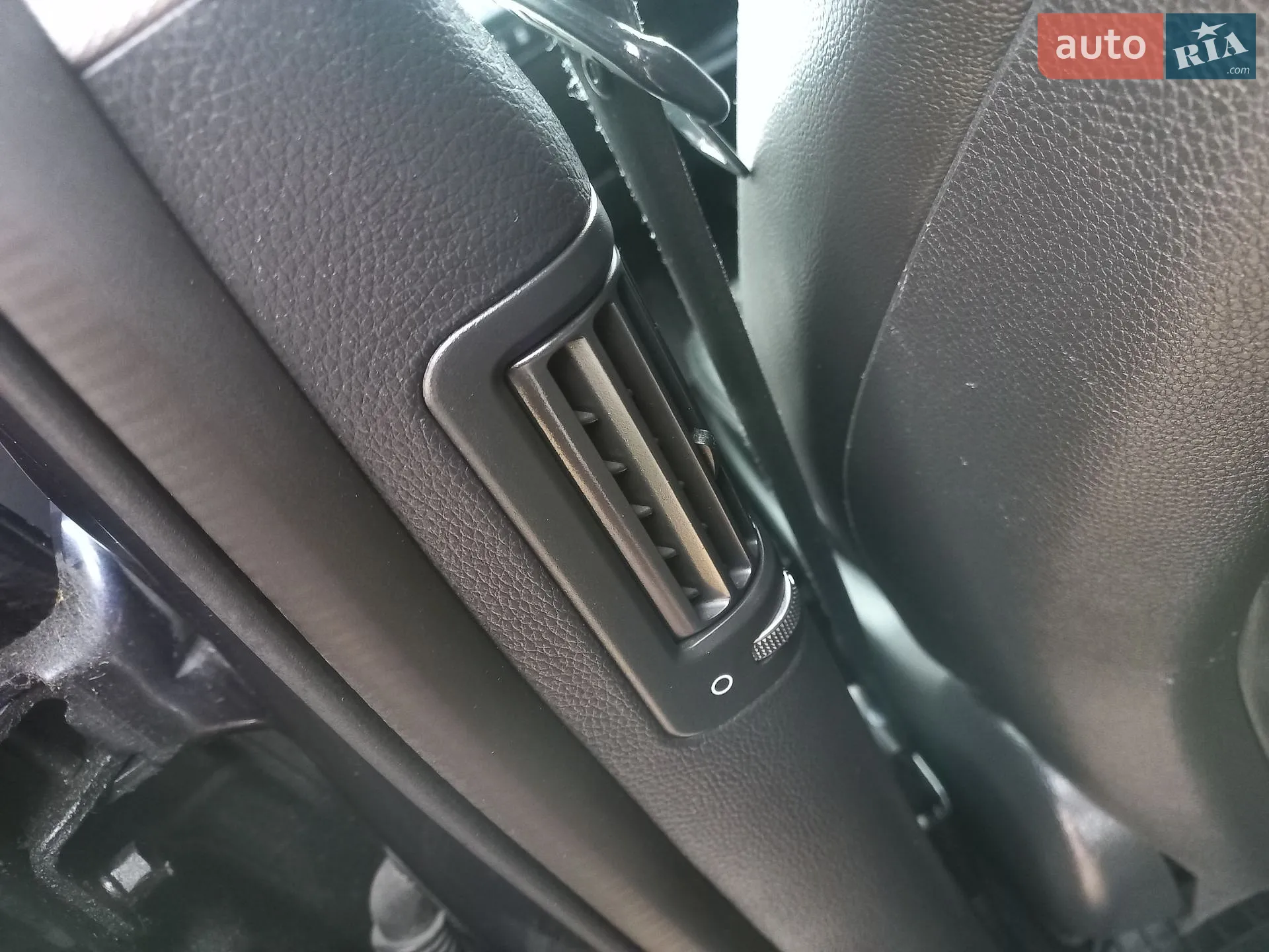 2015 Hyundai Santa Fe - мініатюра 67