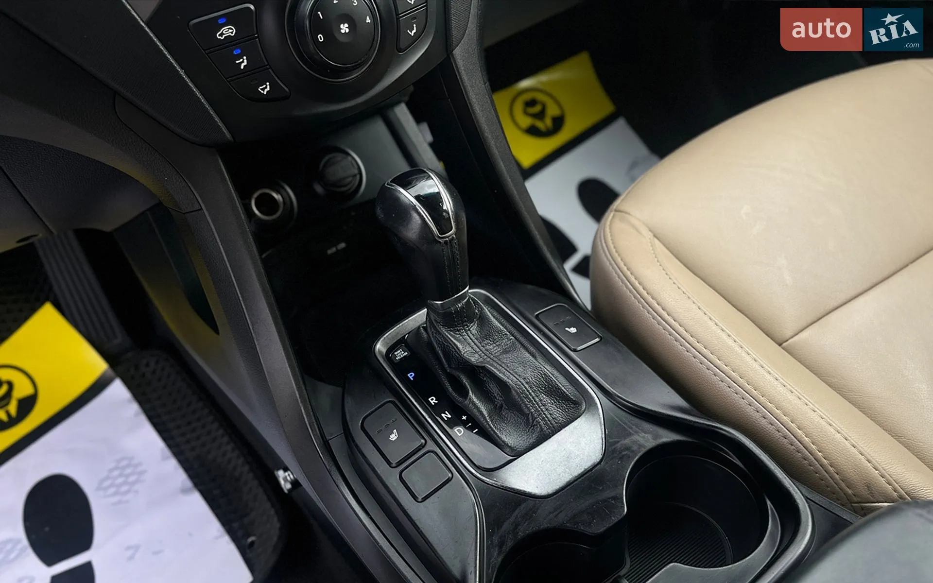 2013 Hyundai Santa Fe - мініатюра 20