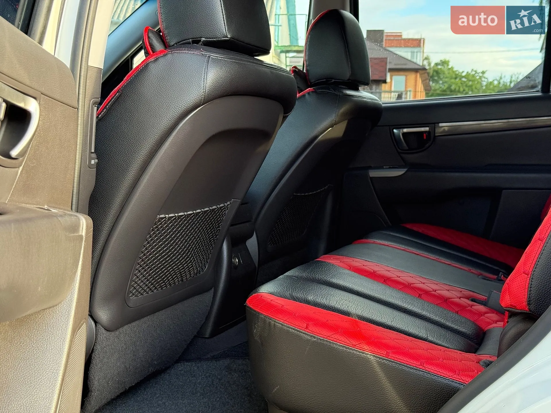 2011 Hyundai Santa Fe - мініатюра 27