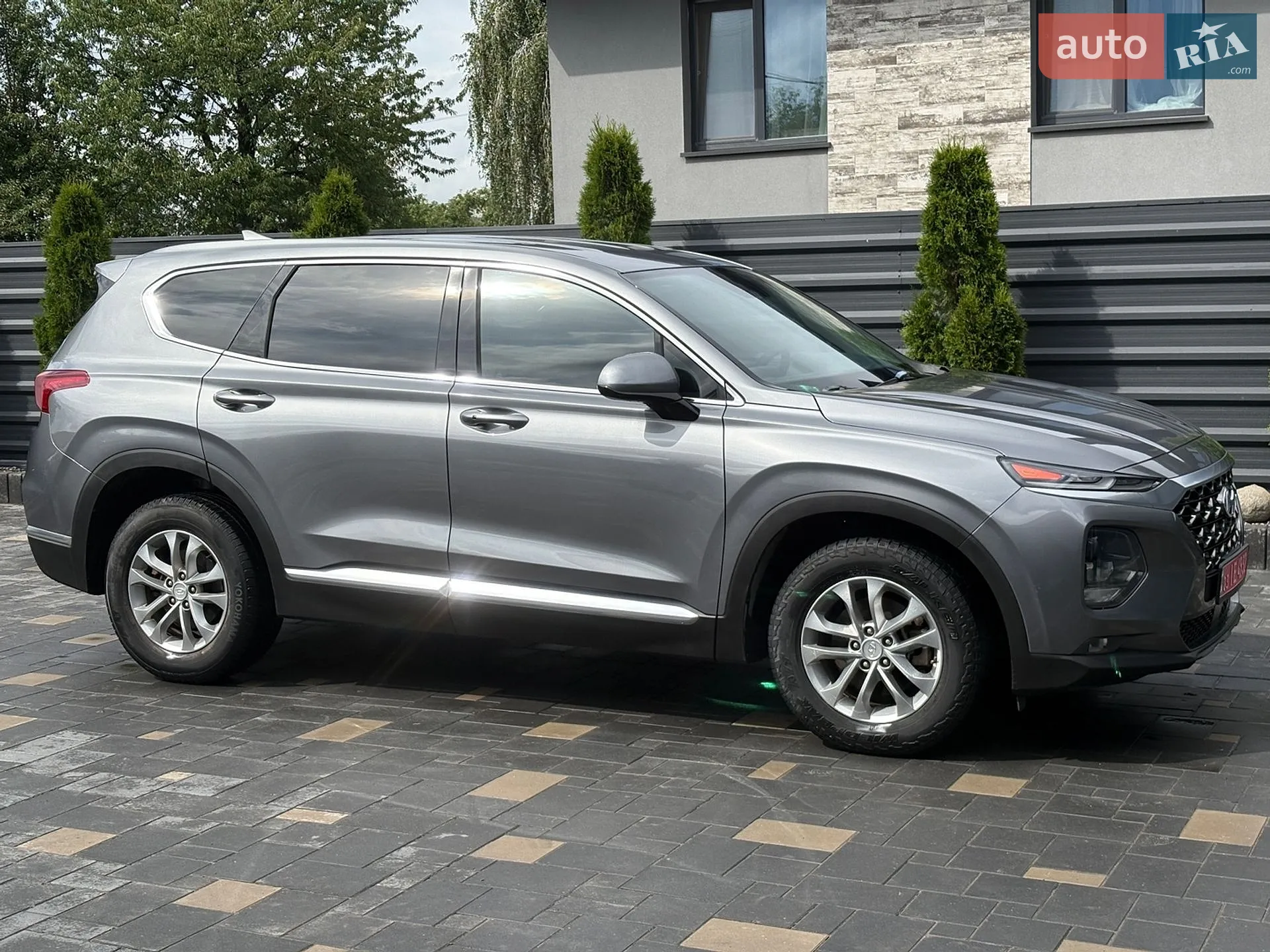 2019 Hyundai Santa Fe - мініатюра 12