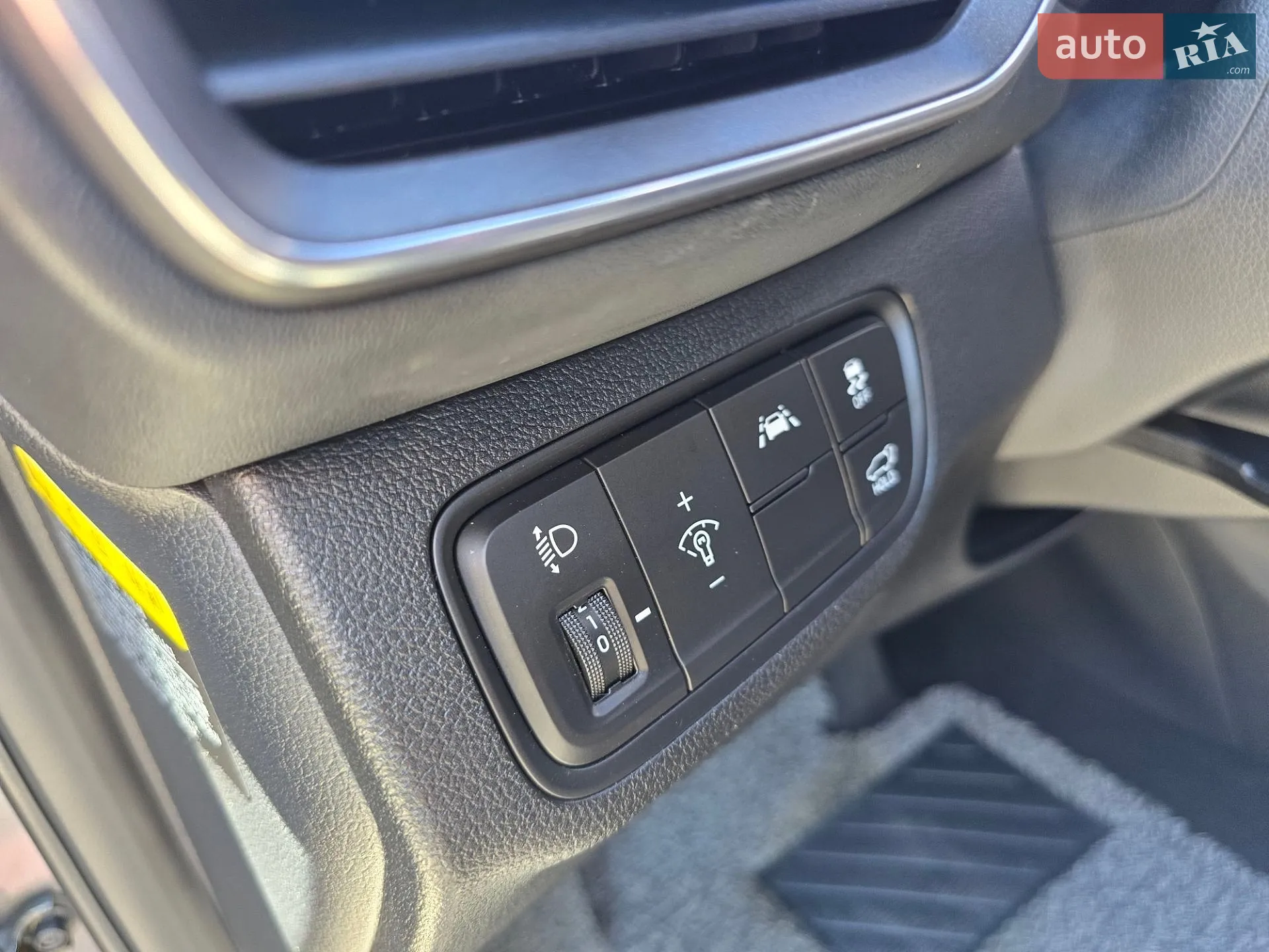 2018 Hyundai Santa Fe - мініатюра 29