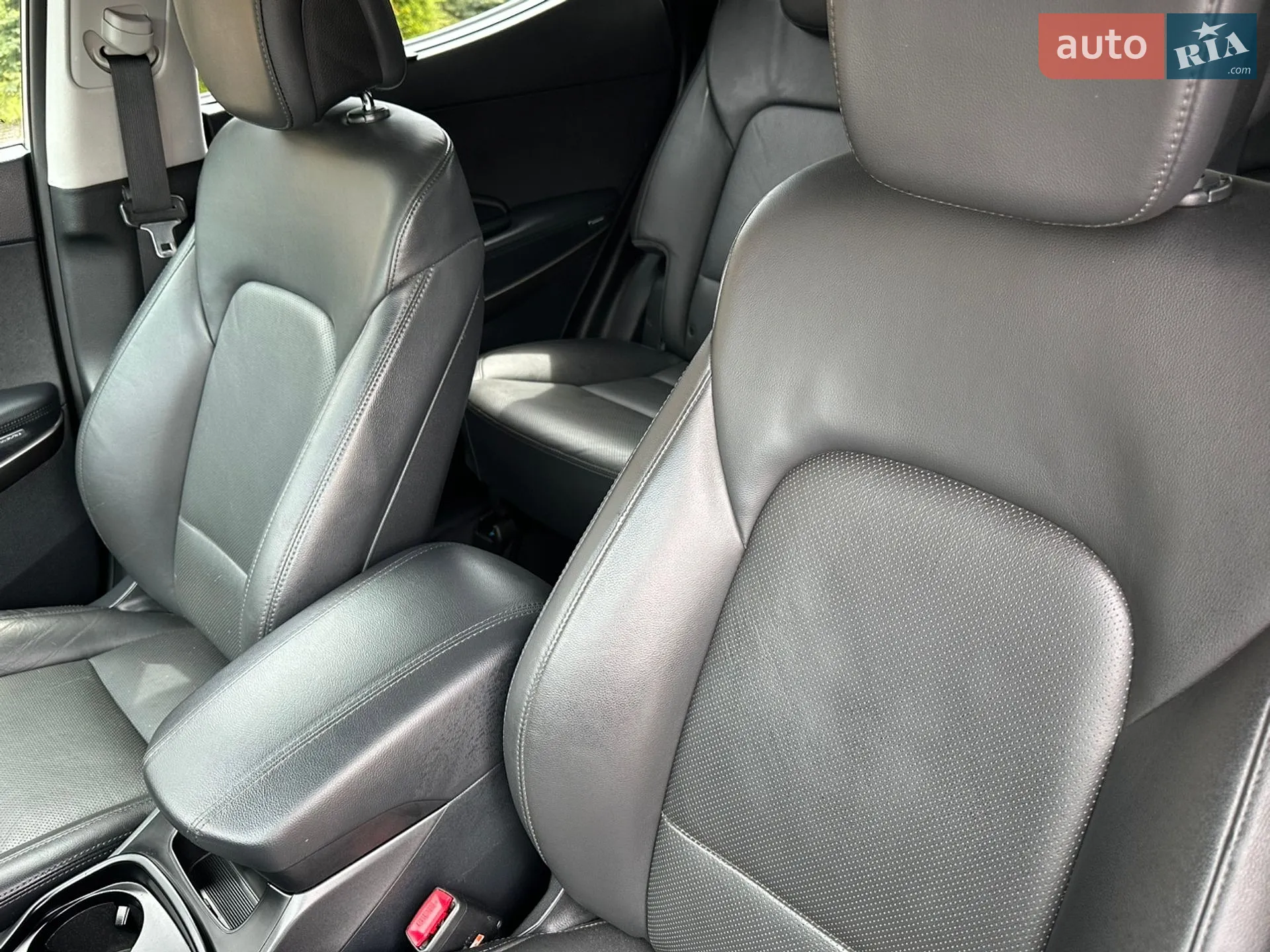 2016 Hyundai Santa Fe - мініатюра 43