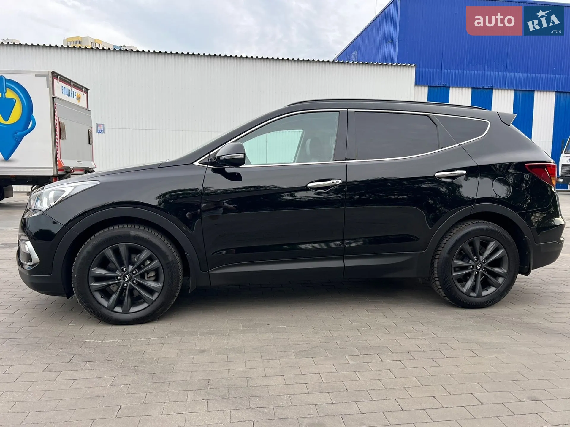 2017 Hyundai Santa Fe - мініатюра 3