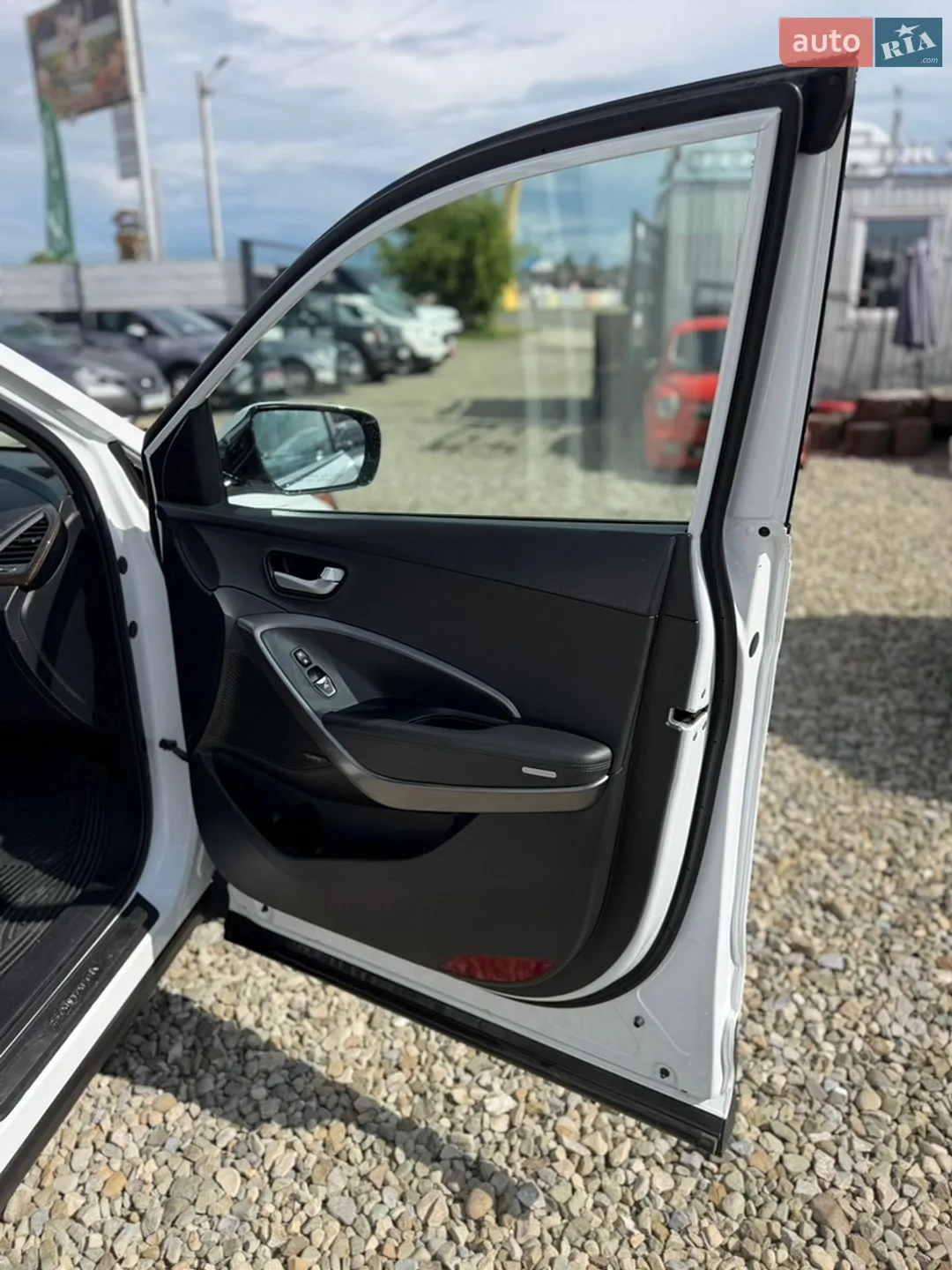 2016 Hyundai Santa Fe - мініатюра 26