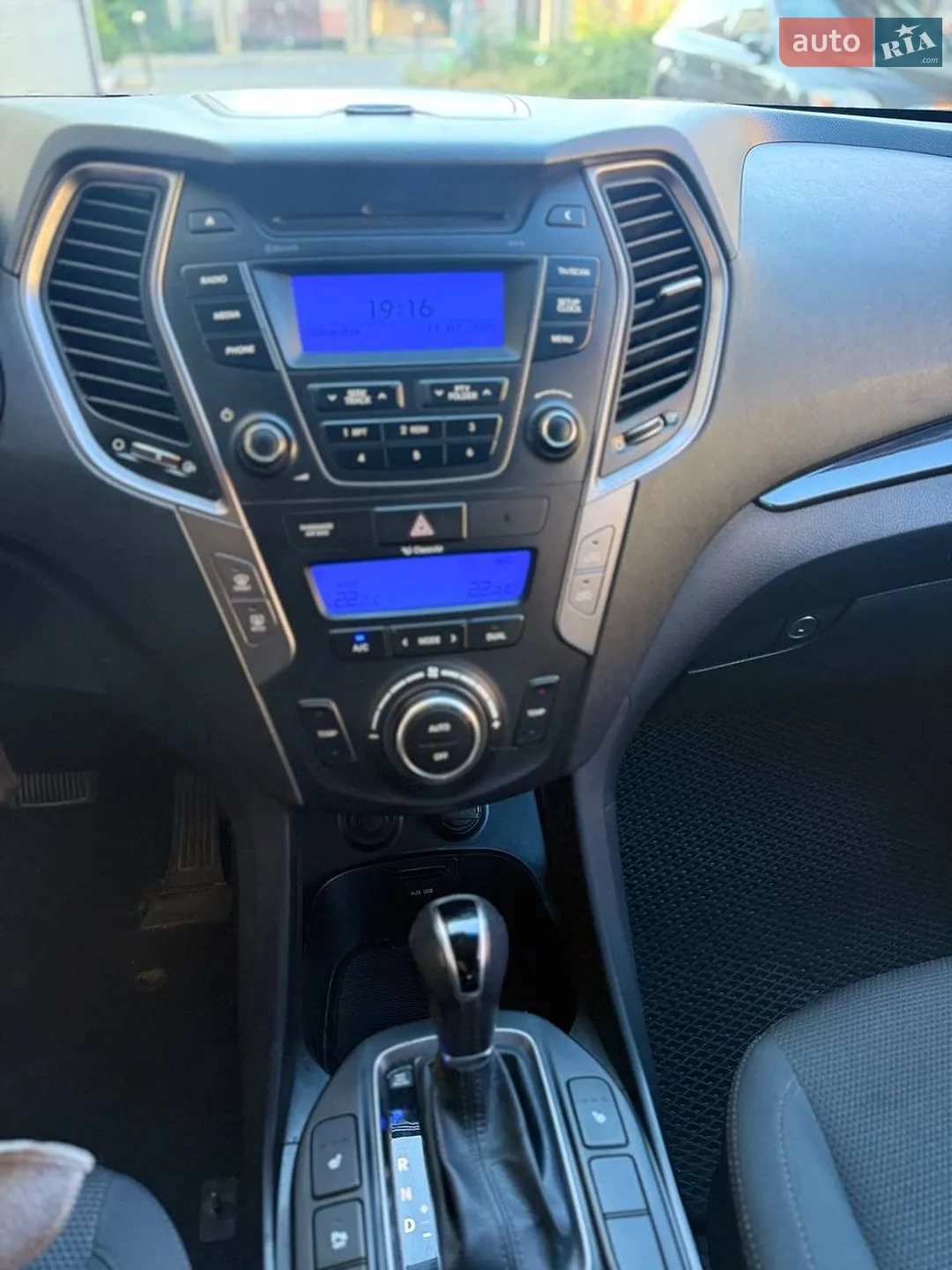 2013 Hyundai Santa Fe - мініатюра 33
