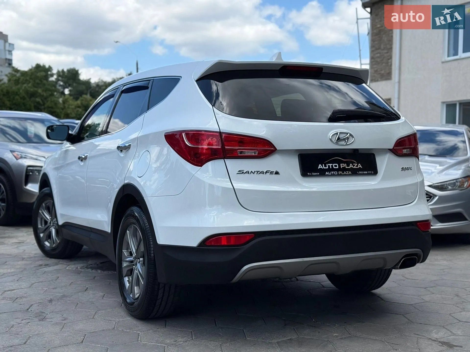 2015 Hyundai Santa Fe - мініатюра 27