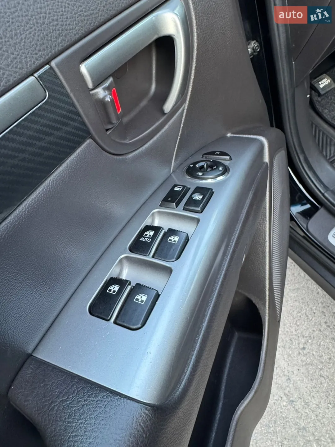 2012 Hyundai Santa Fe - мініатюра 39