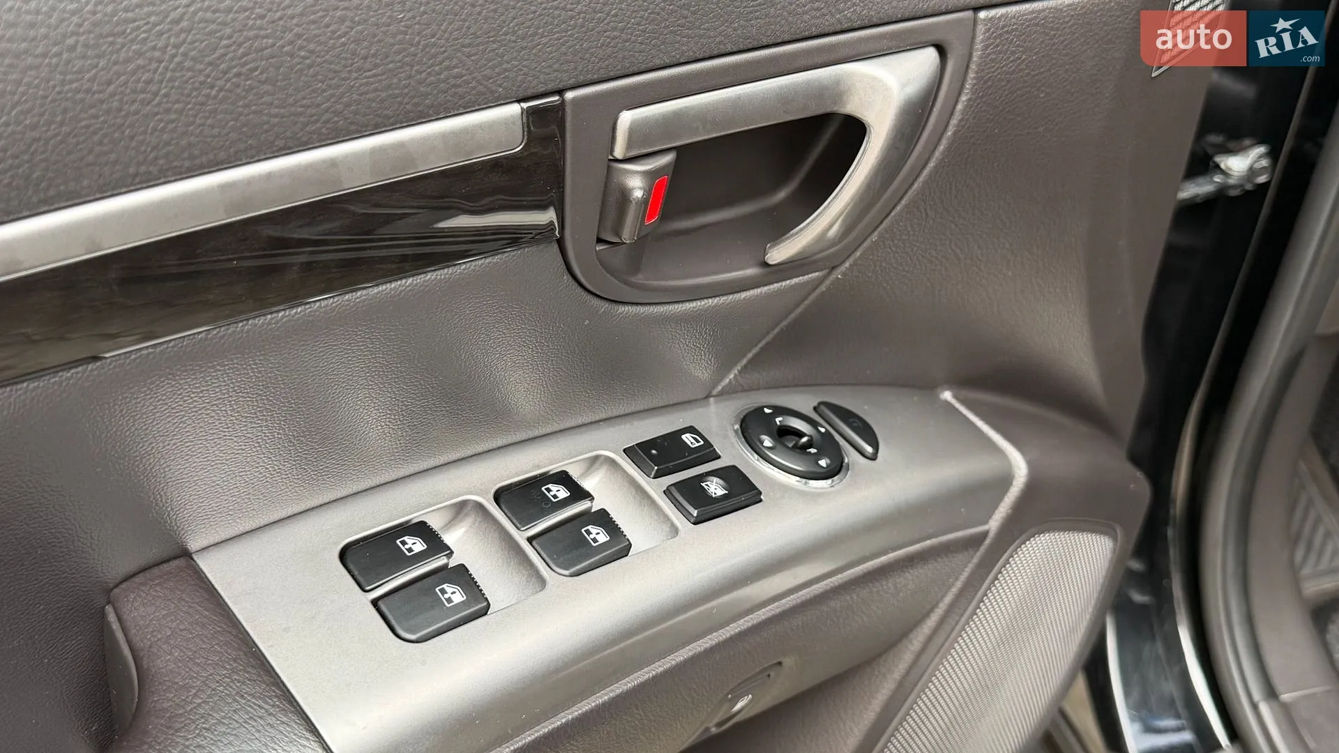 2011 Hyundai Santa Fe - мініатюра 17