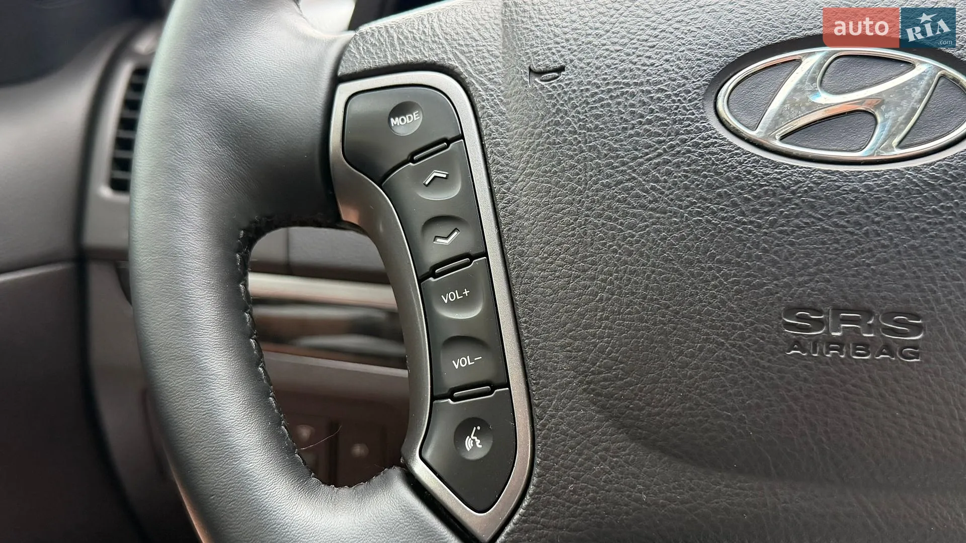 2011 Hyundai Santa Fe - мініатюра 37