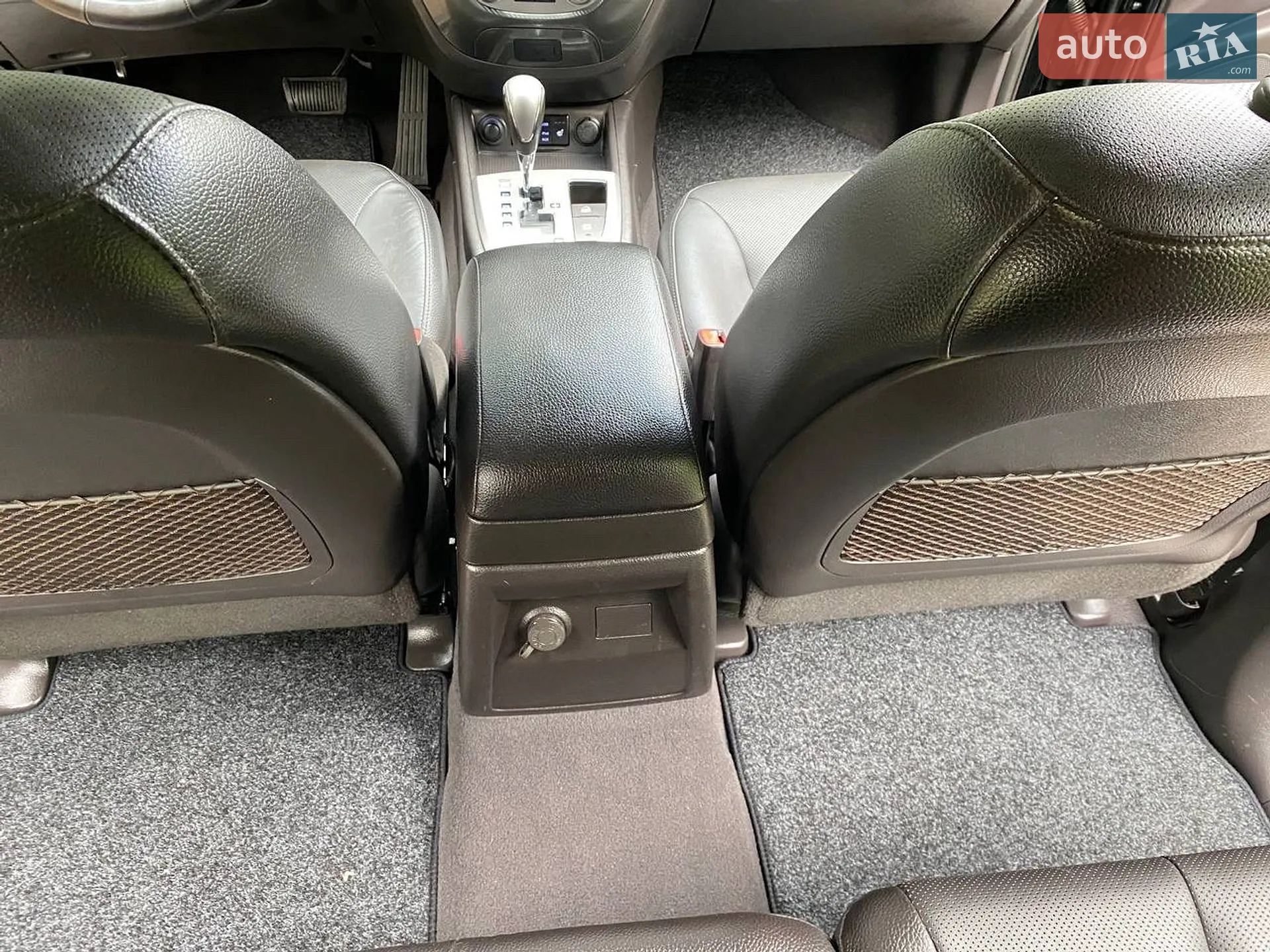 2011 Hyundai Santa Fe - мініатюра 160