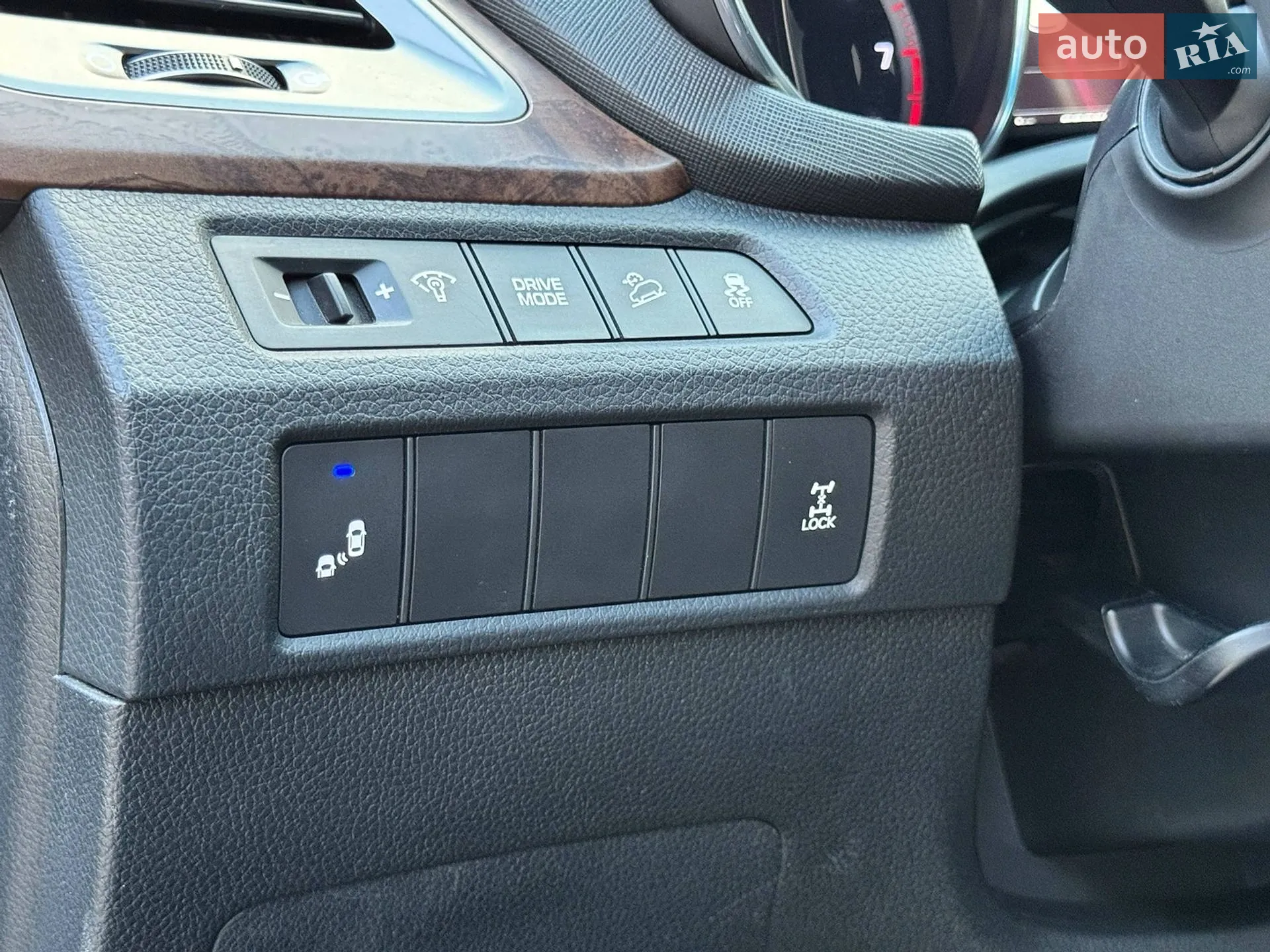 2017 Hyundai Santa Fe - мініатюра 19
