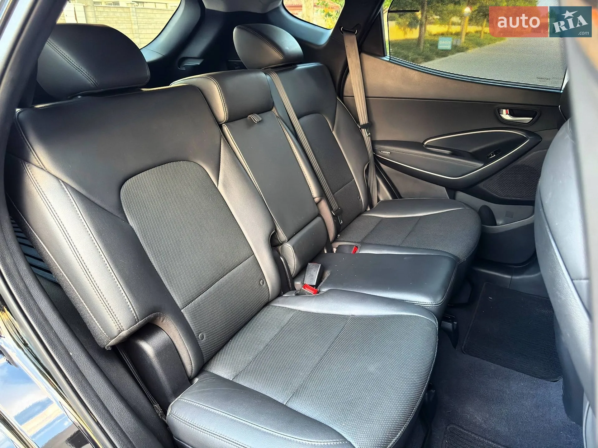 2017 Hyundai Santa Fe - мініатюра 34