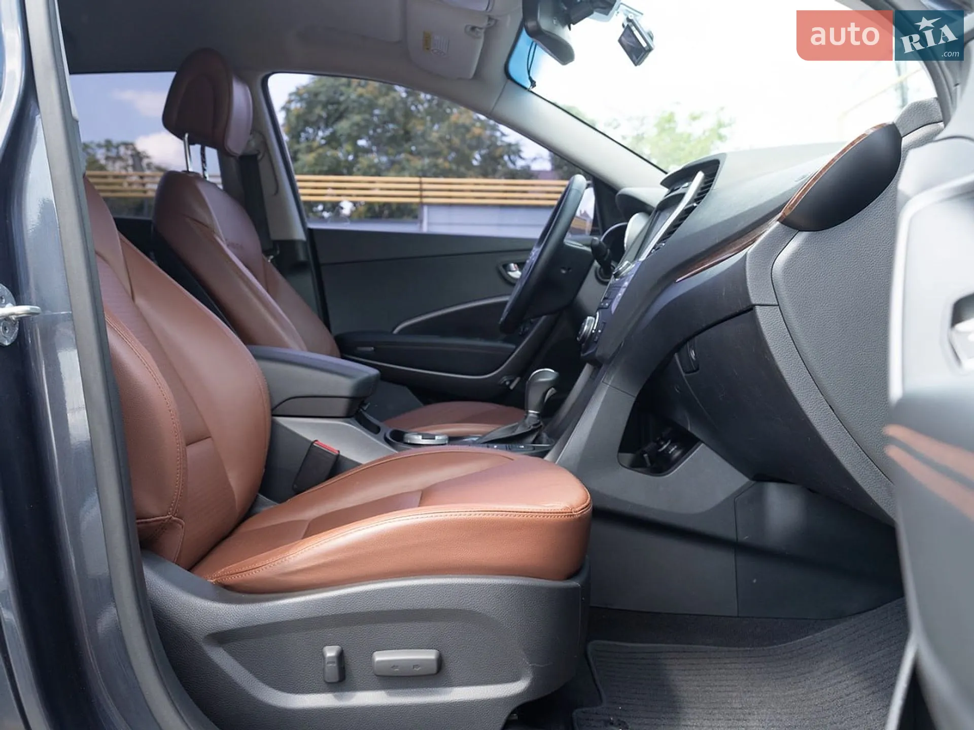 2012 Hyundai Santa Fe - мініатюра 28