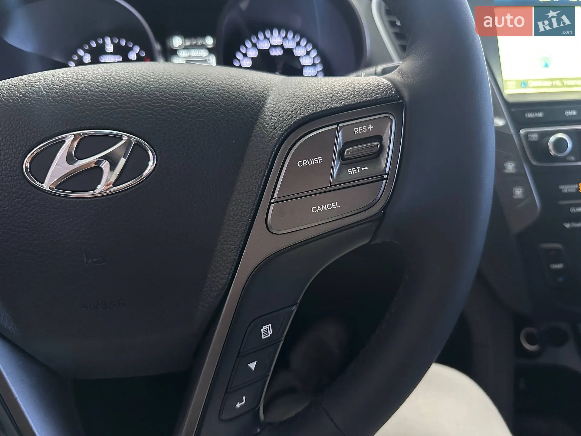 2015 Hyundai Santa Fe - мініатюра 31