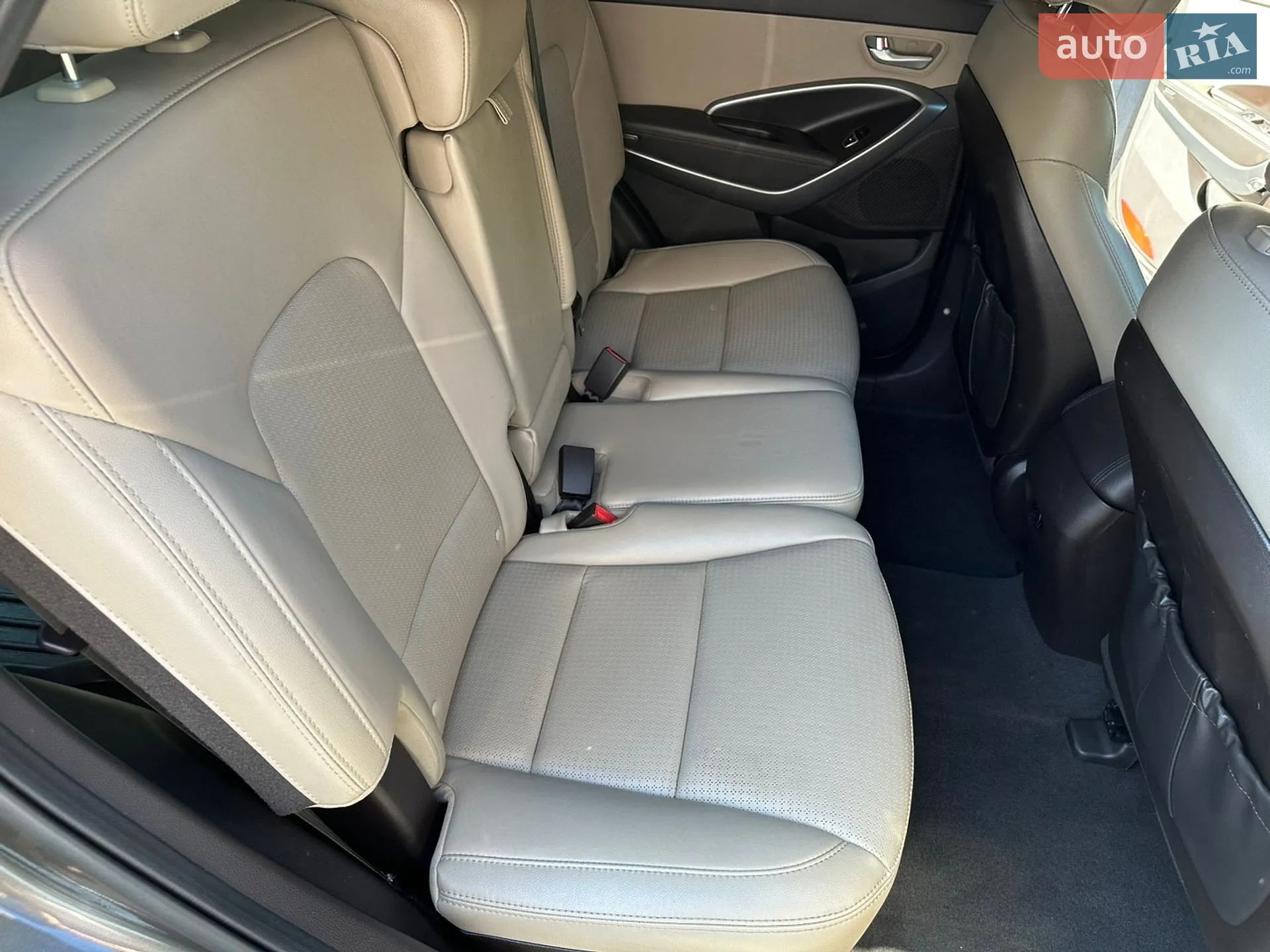 2014 Hyundai Santa Fe - мініатюра 18