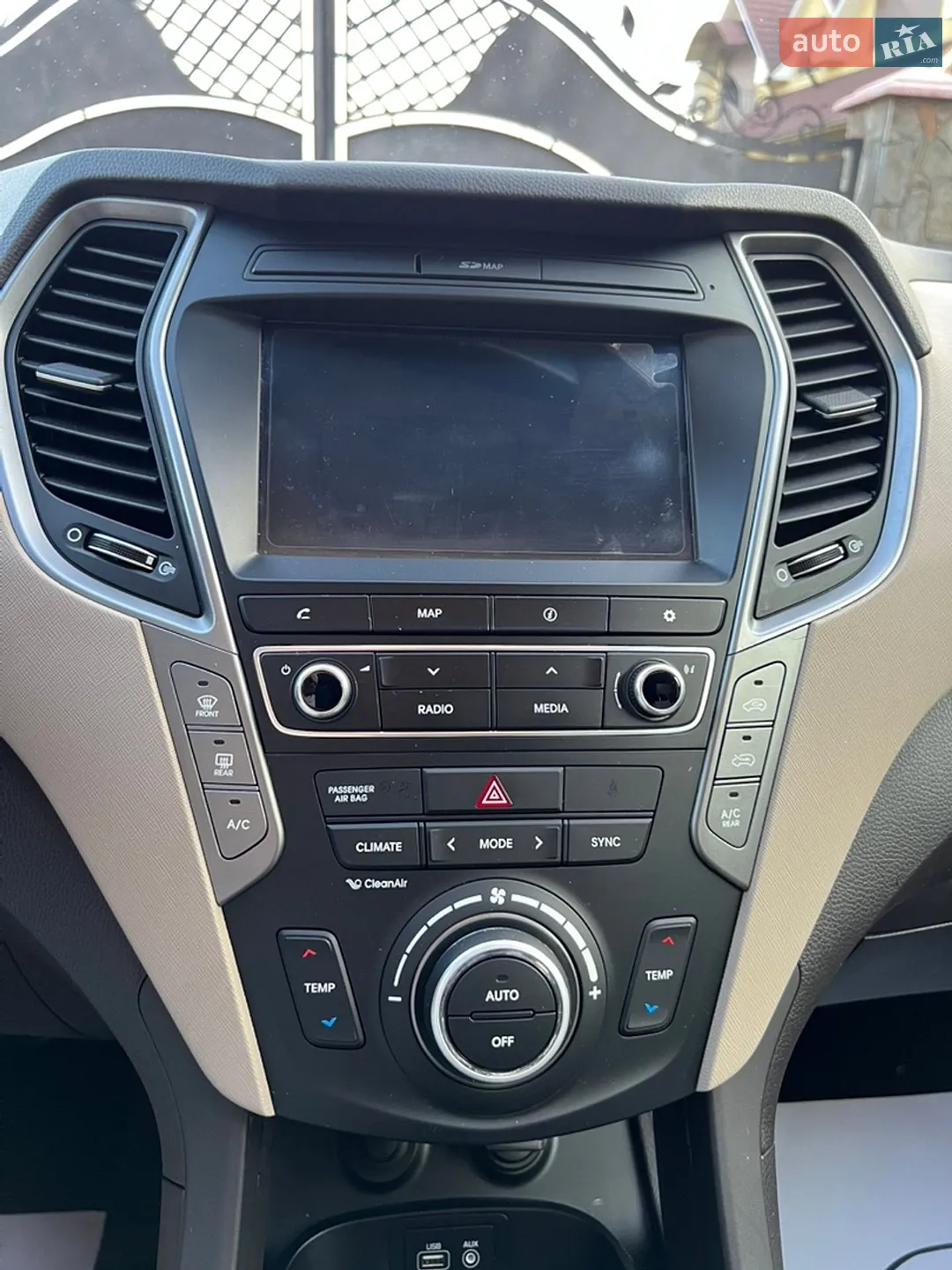 2016 Hyundai Santa Fe - мініатюра 33